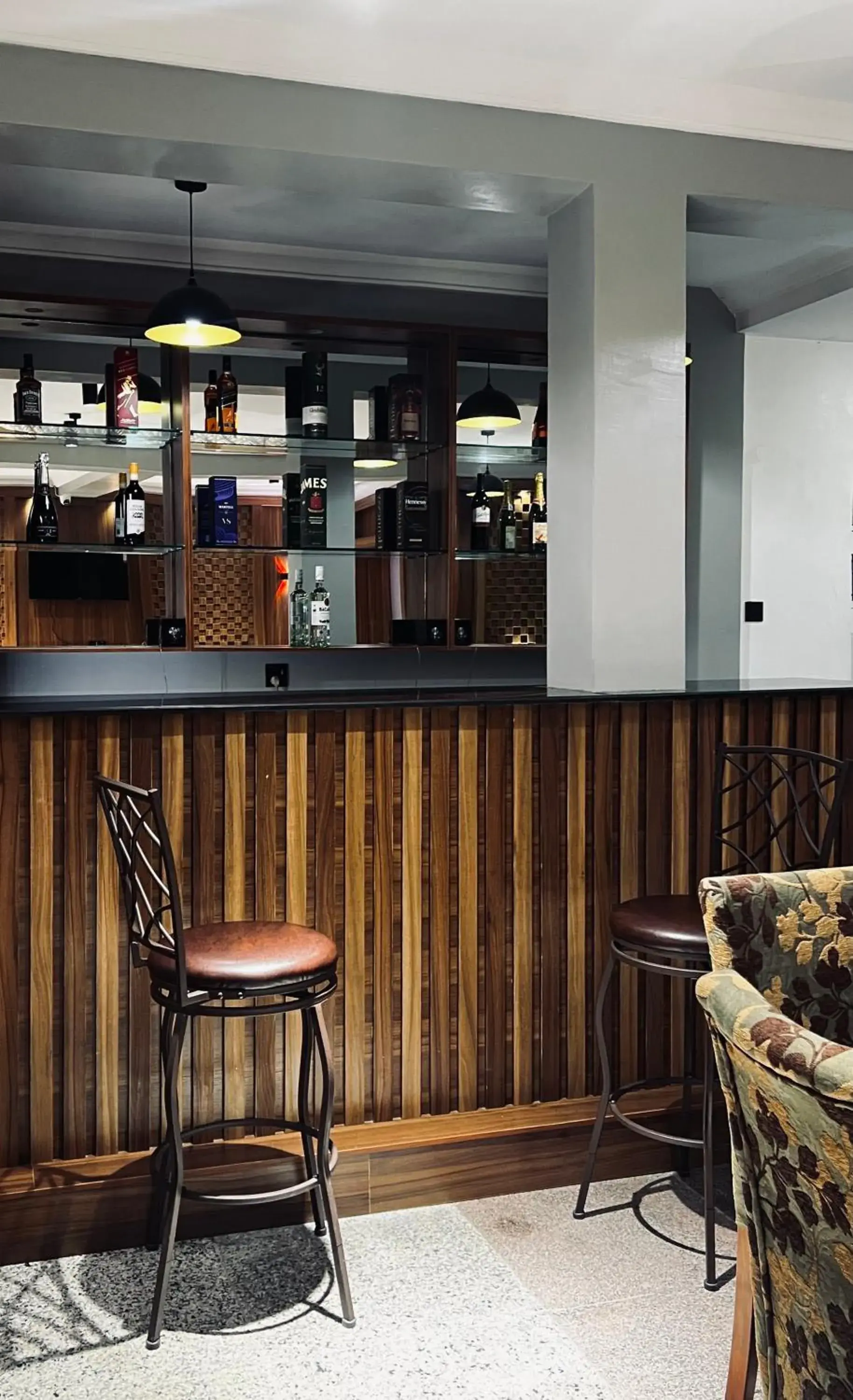 Restaurant/places to eat in Fragrance Apartments and Suites Restaurant/places to eat in Fragrance Apartments and Suites