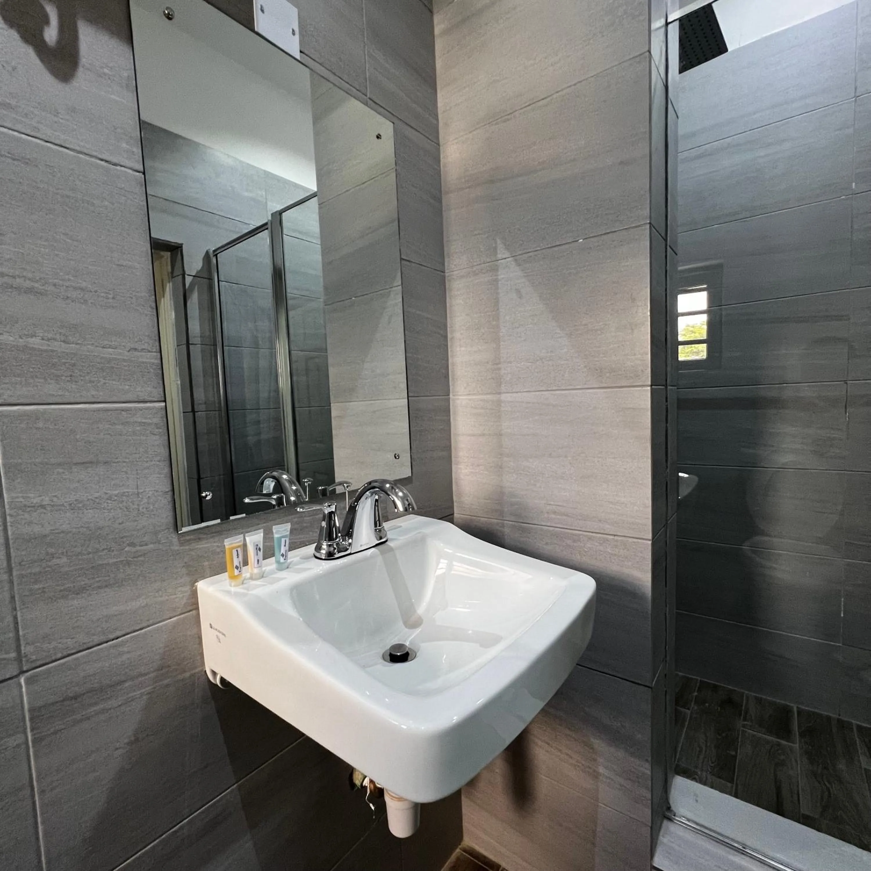 Fragrance Apartments and Suites