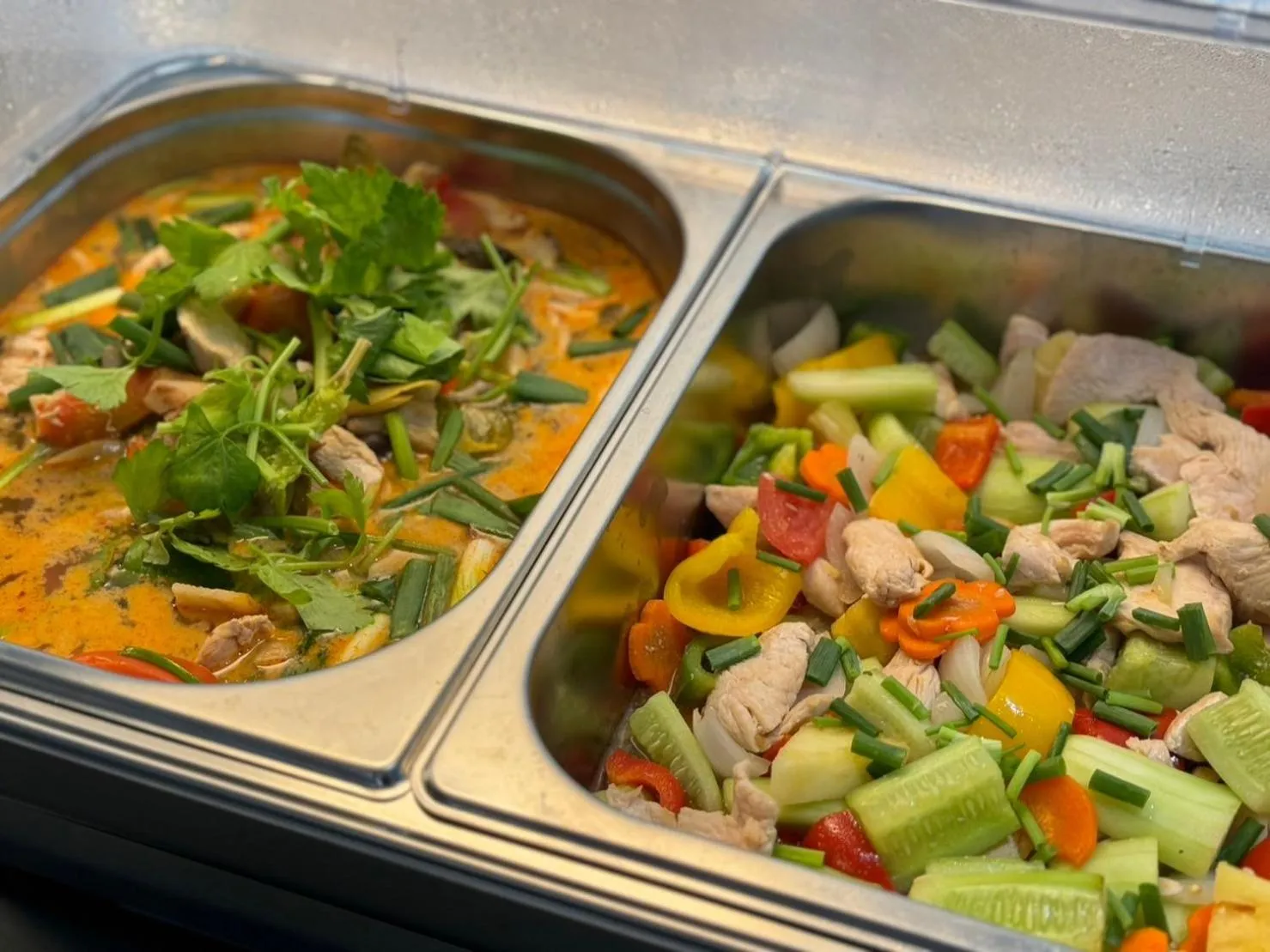 Buffet breakfast in POR Singharat