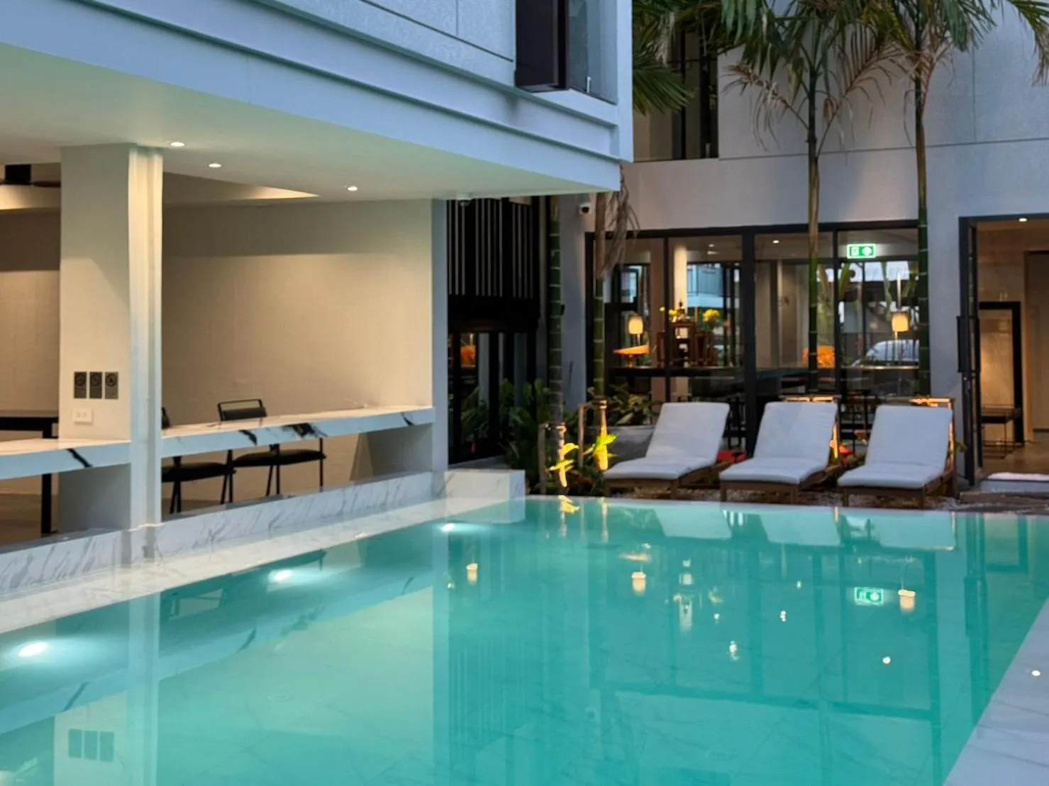 Pool view in POR Singharat