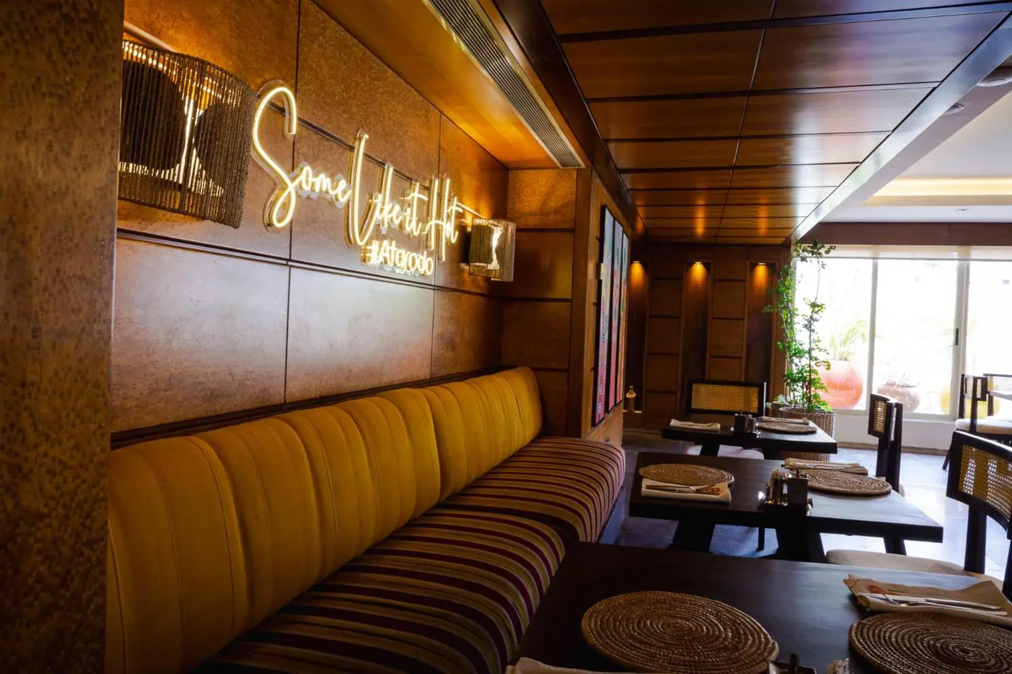 Restaurant/places to eat in Eko Hotel Suites Restaurant/places to eat in Eko Hotel Suites