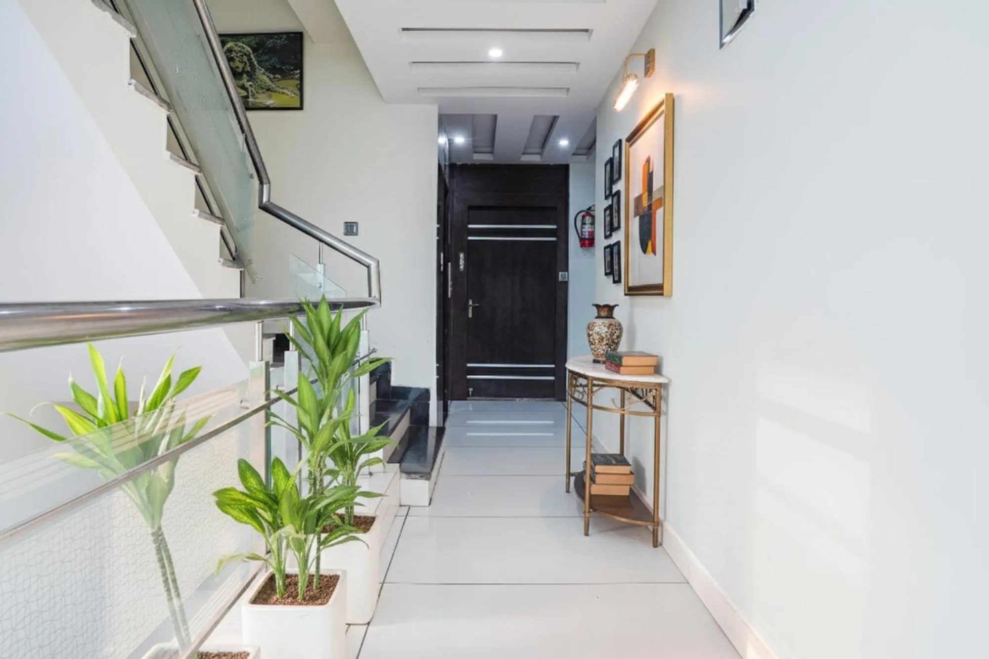 Lobby or reception in FabHotel Jalsa DLX