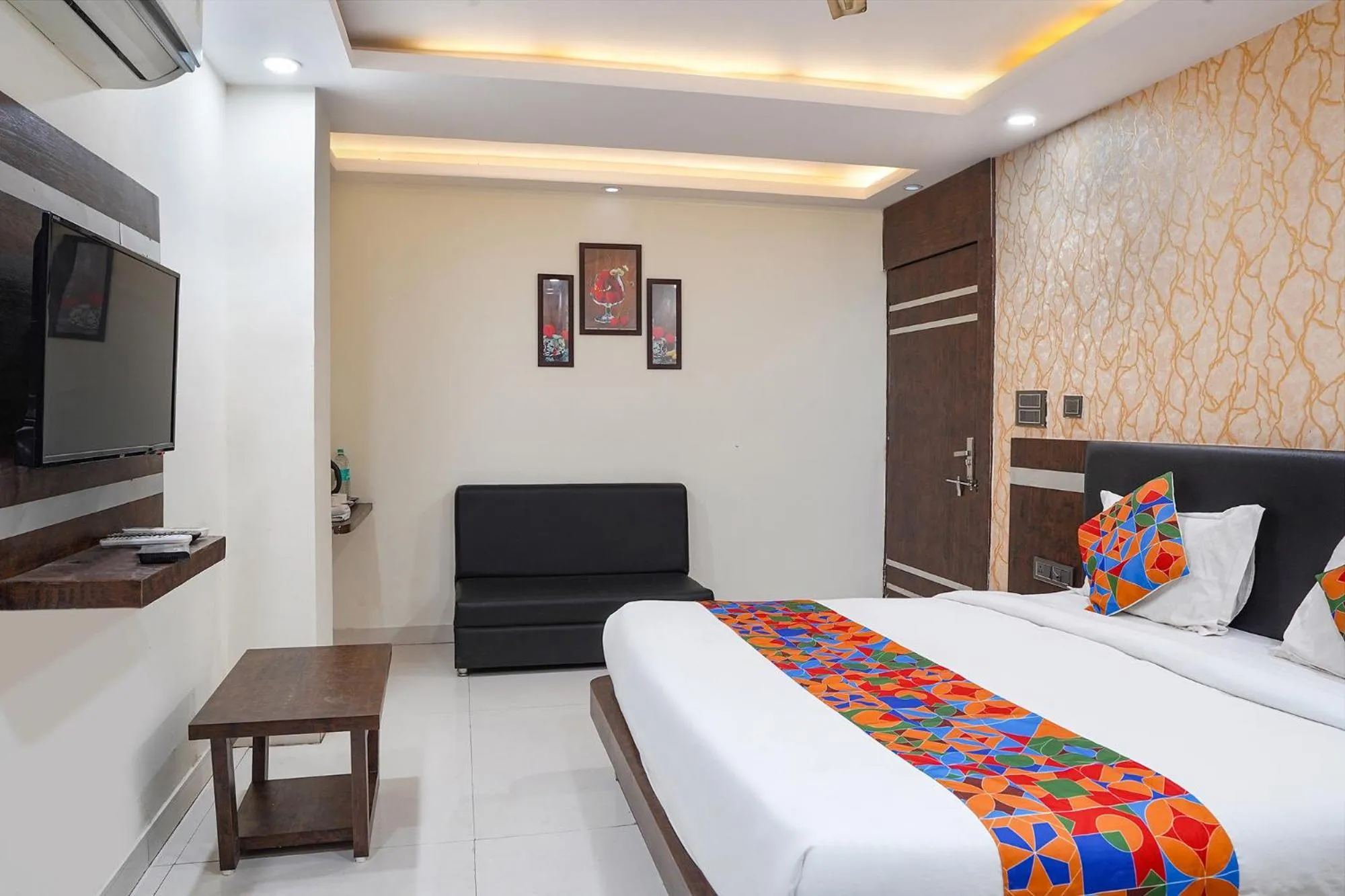 Bed in FabHotel Jalsa DLX