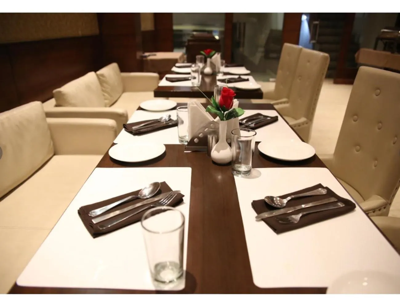 Restaurant/places to eat in AMR Hotel, Katra