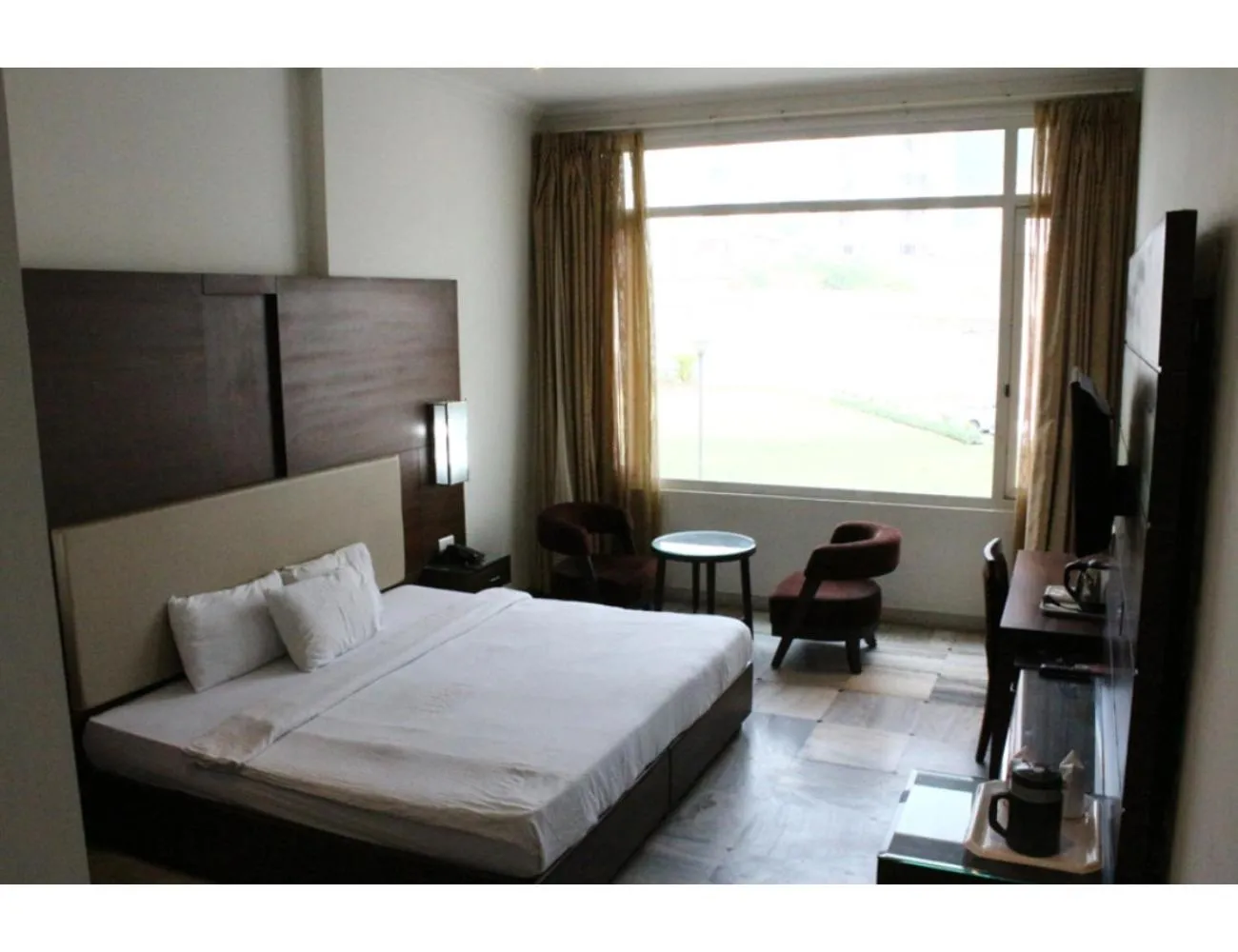 Bed in AMR Hotel, Katra