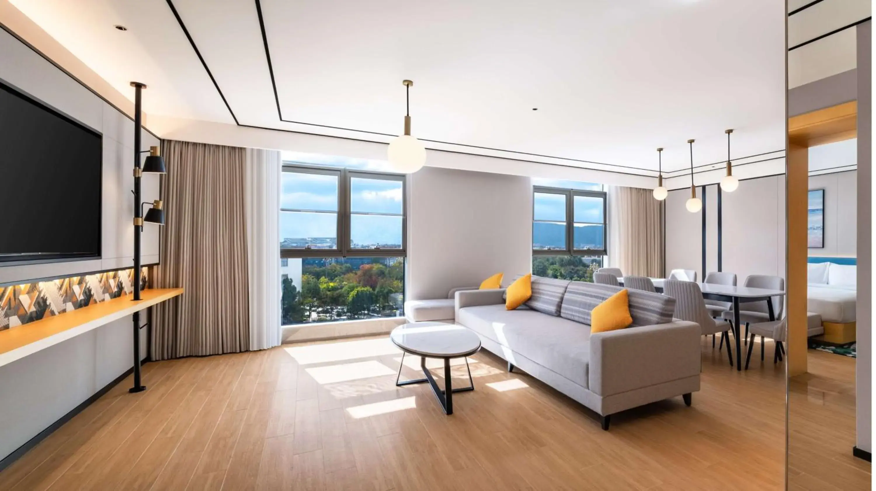 Living room, Bed in Hilton Garden Inn Kunming Dianchi Living room, Bed in Hilton Garden Inn Kunming Dianchi