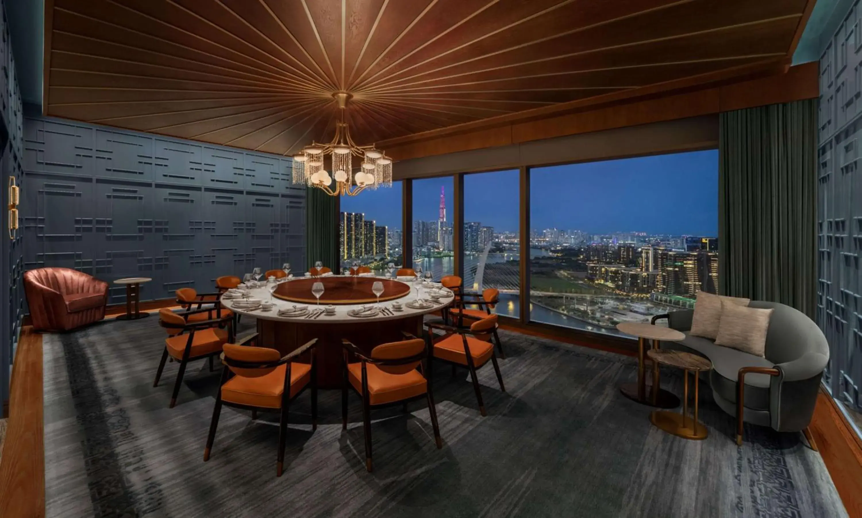 Restaurant/places to eat in Hilton Saigon Restaurant/places to eat in Hilton Saigon