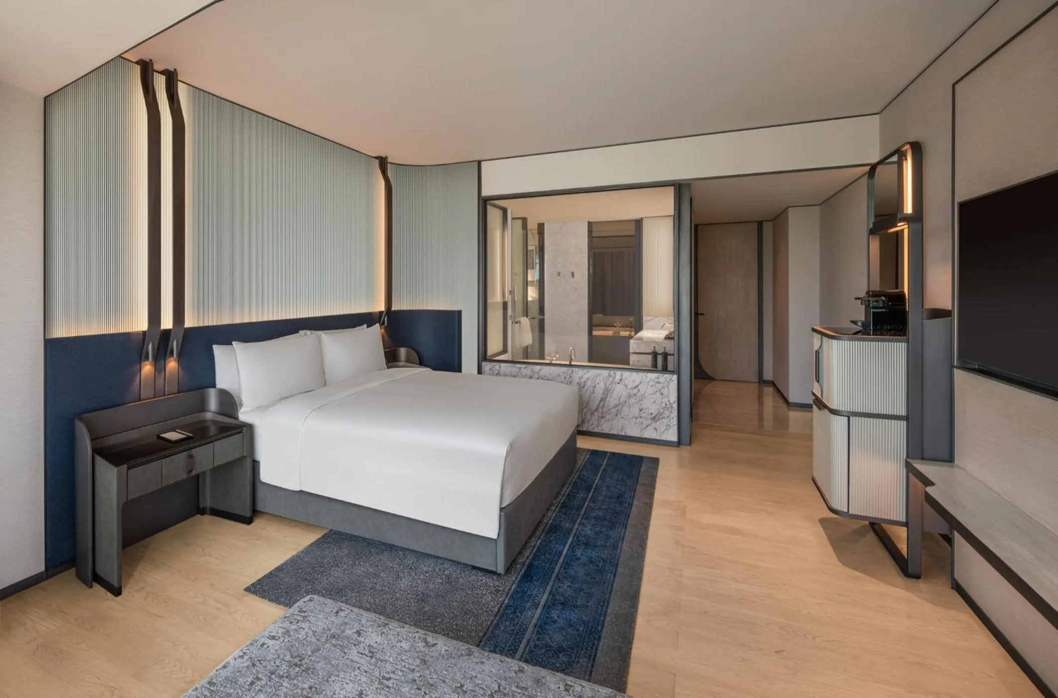 Bedroom, Bed in Hilton Saigon