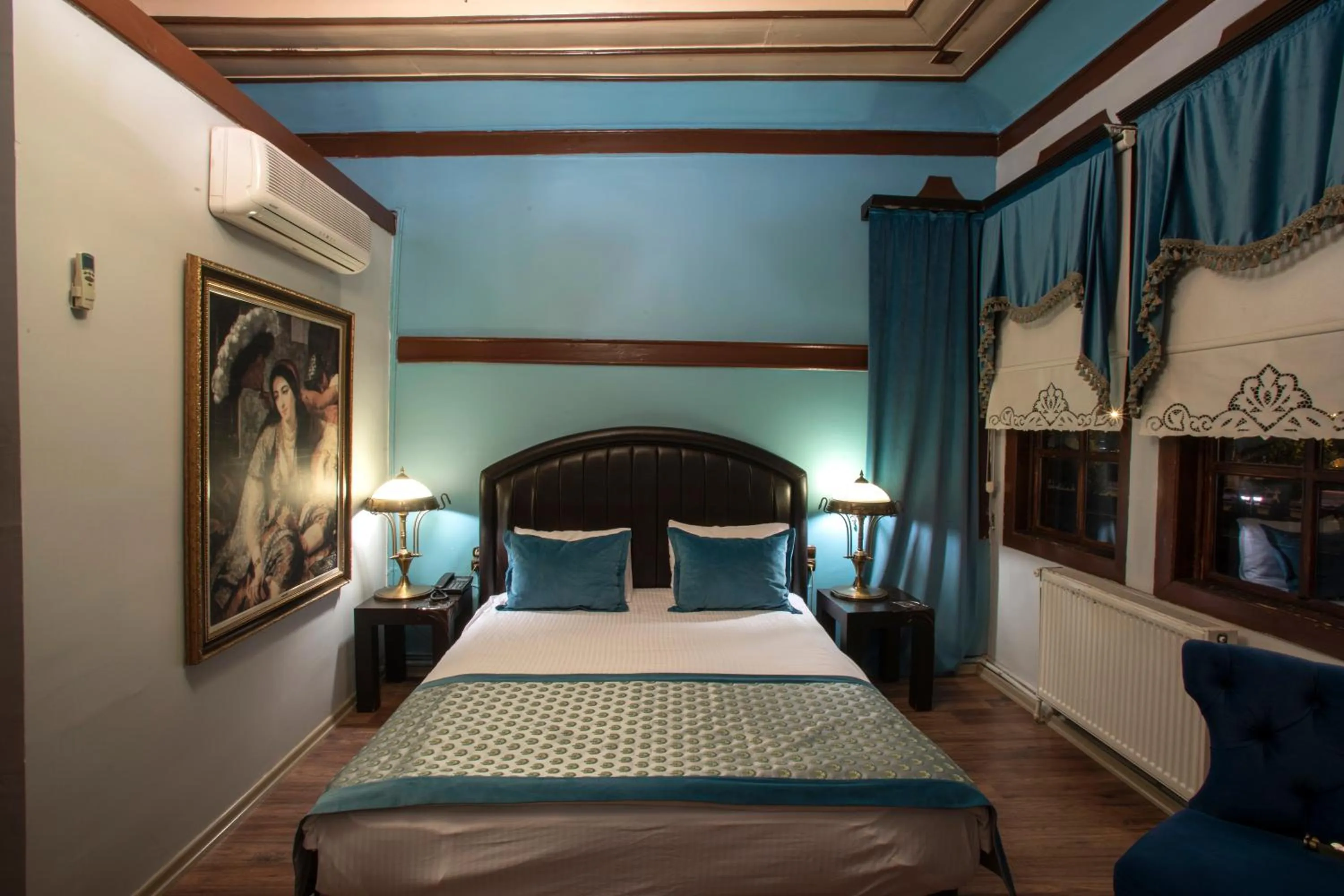 Bed in EMİN EFENDİ KONAKLARI