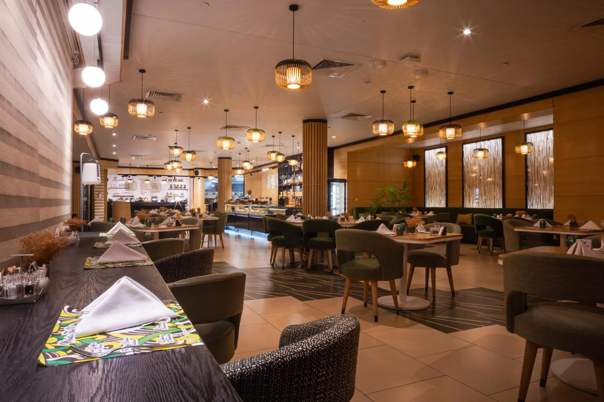 Restaurant/places to eat in Eko Hotel Signature