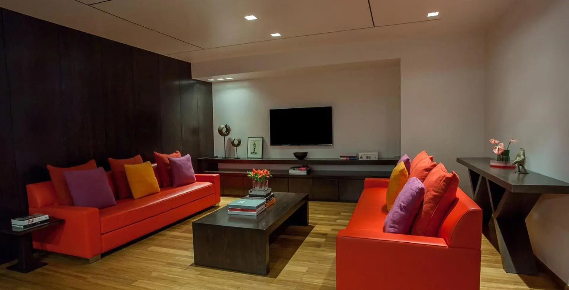 King Suite in Eko Hotel Signature King Suite in Eko Hotel Signature