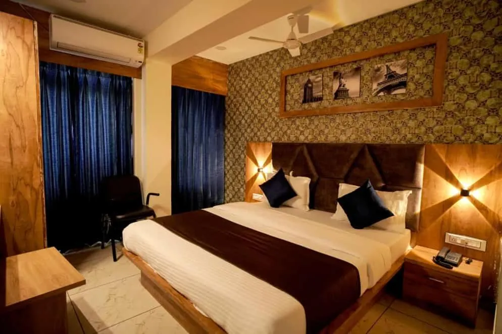 Bed in Hotel Mahaveer