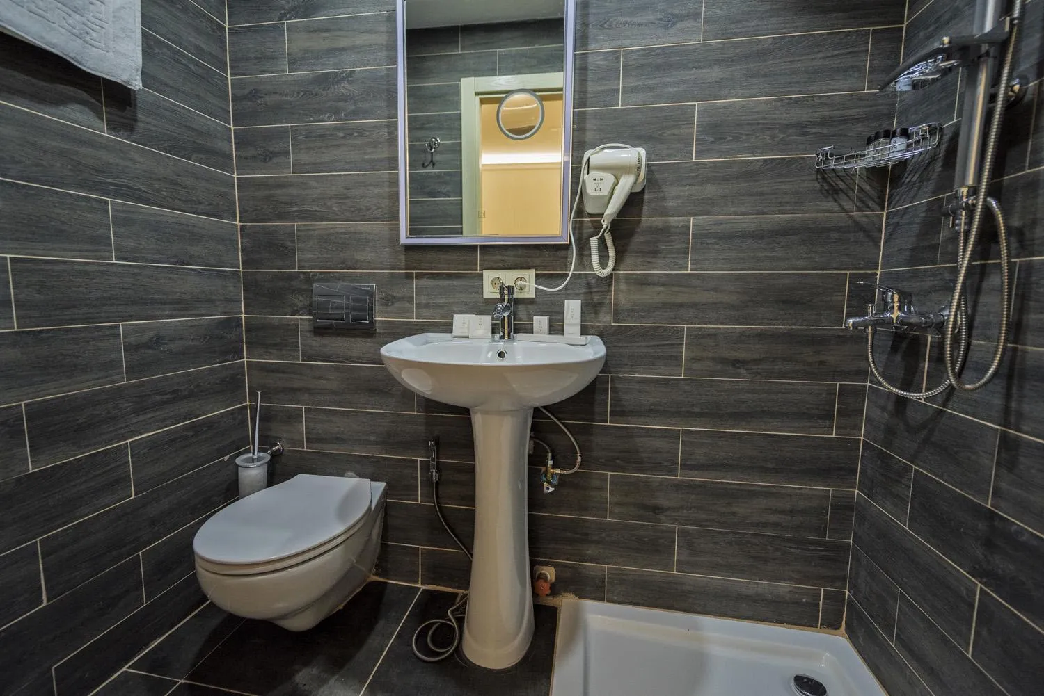 Shower in Sultan Hotel Tbilisi