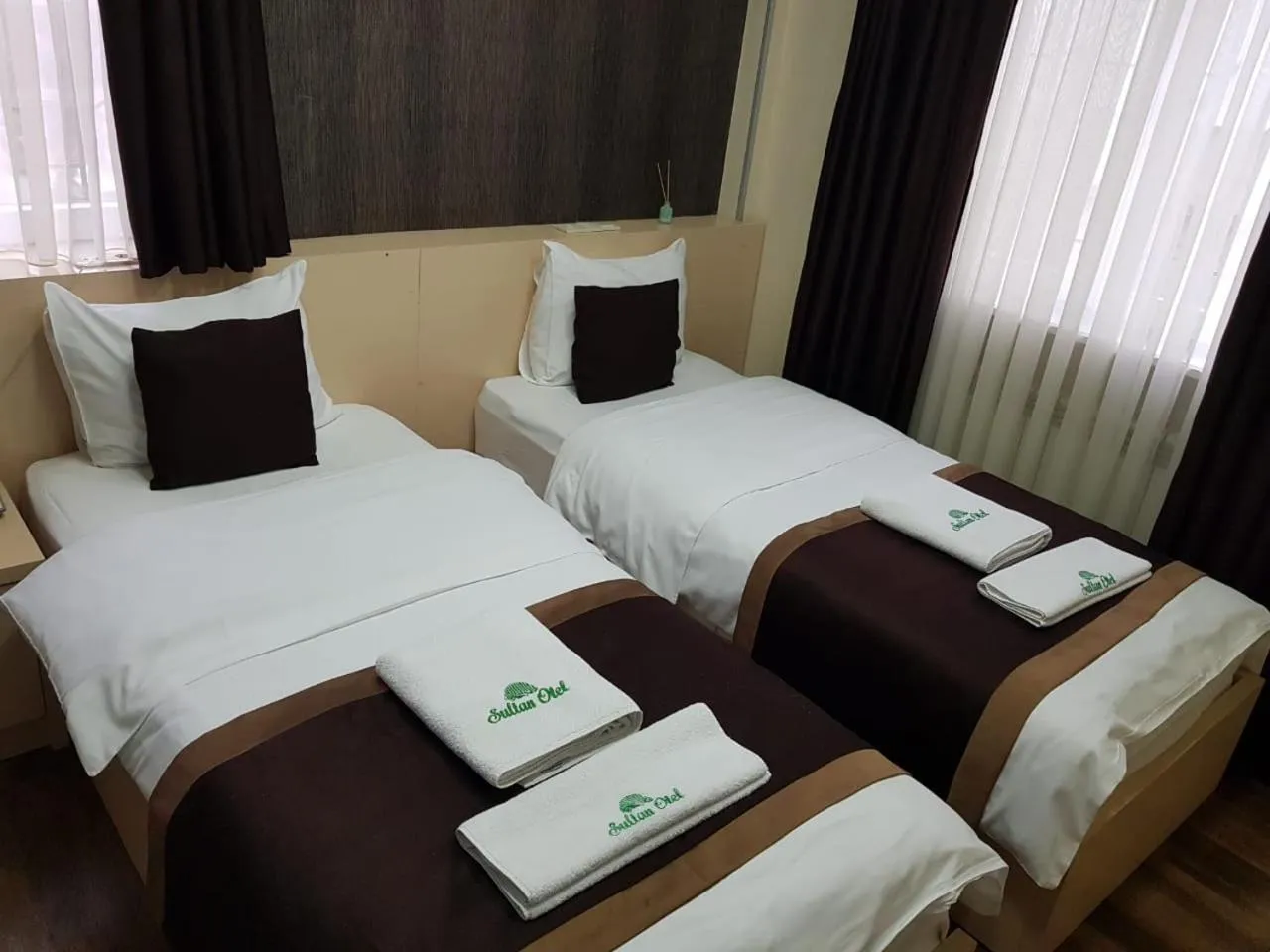 Shower, Bed in Sultan Hotel Tbilisi