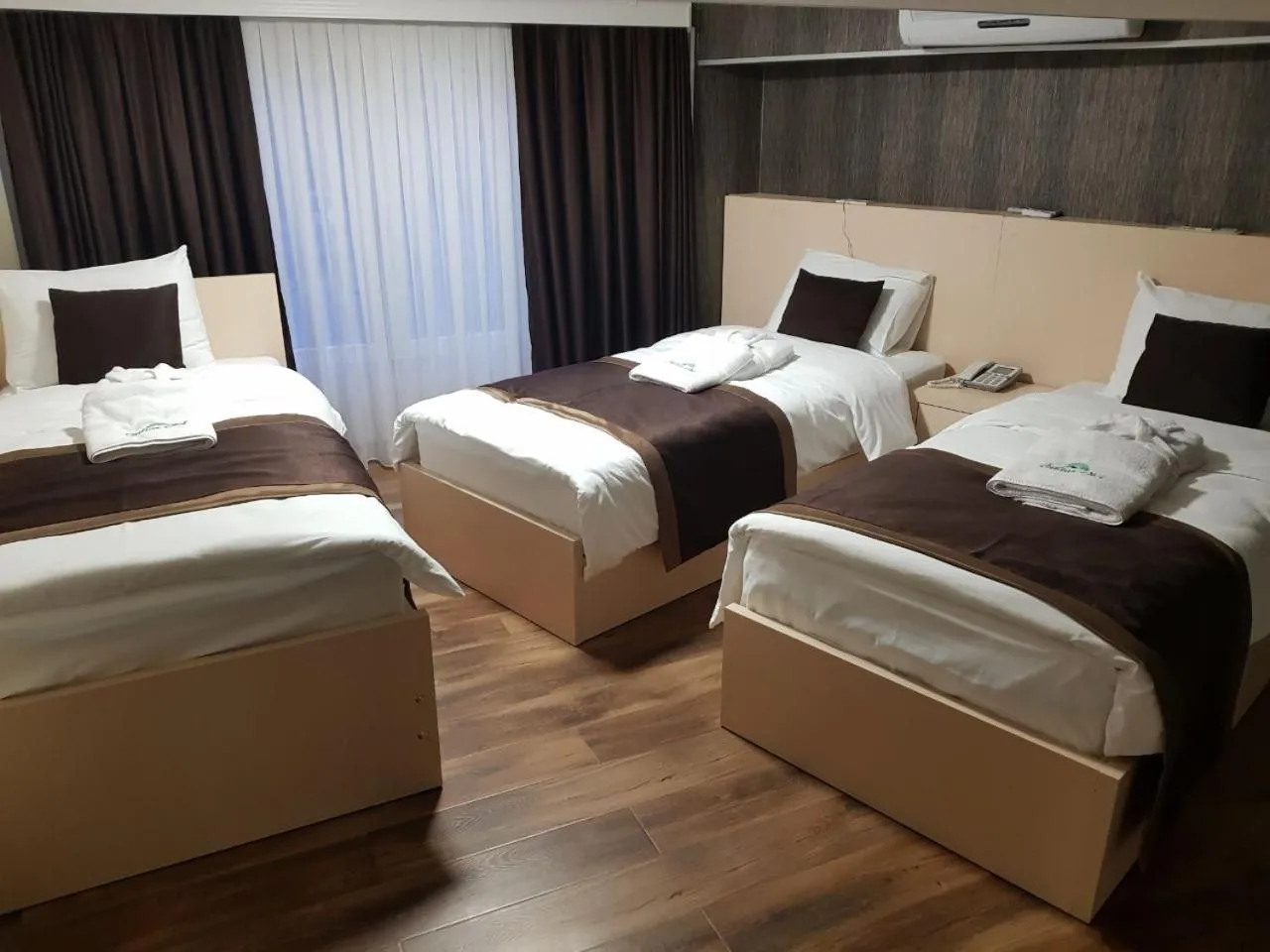 Shower, Bed in Sultan Hotel Tbilisi