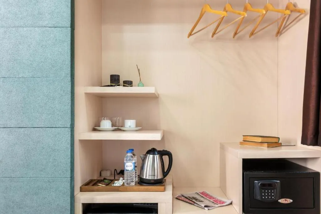 Coffee/tea facilities in Sultan Hotel Tbilisi