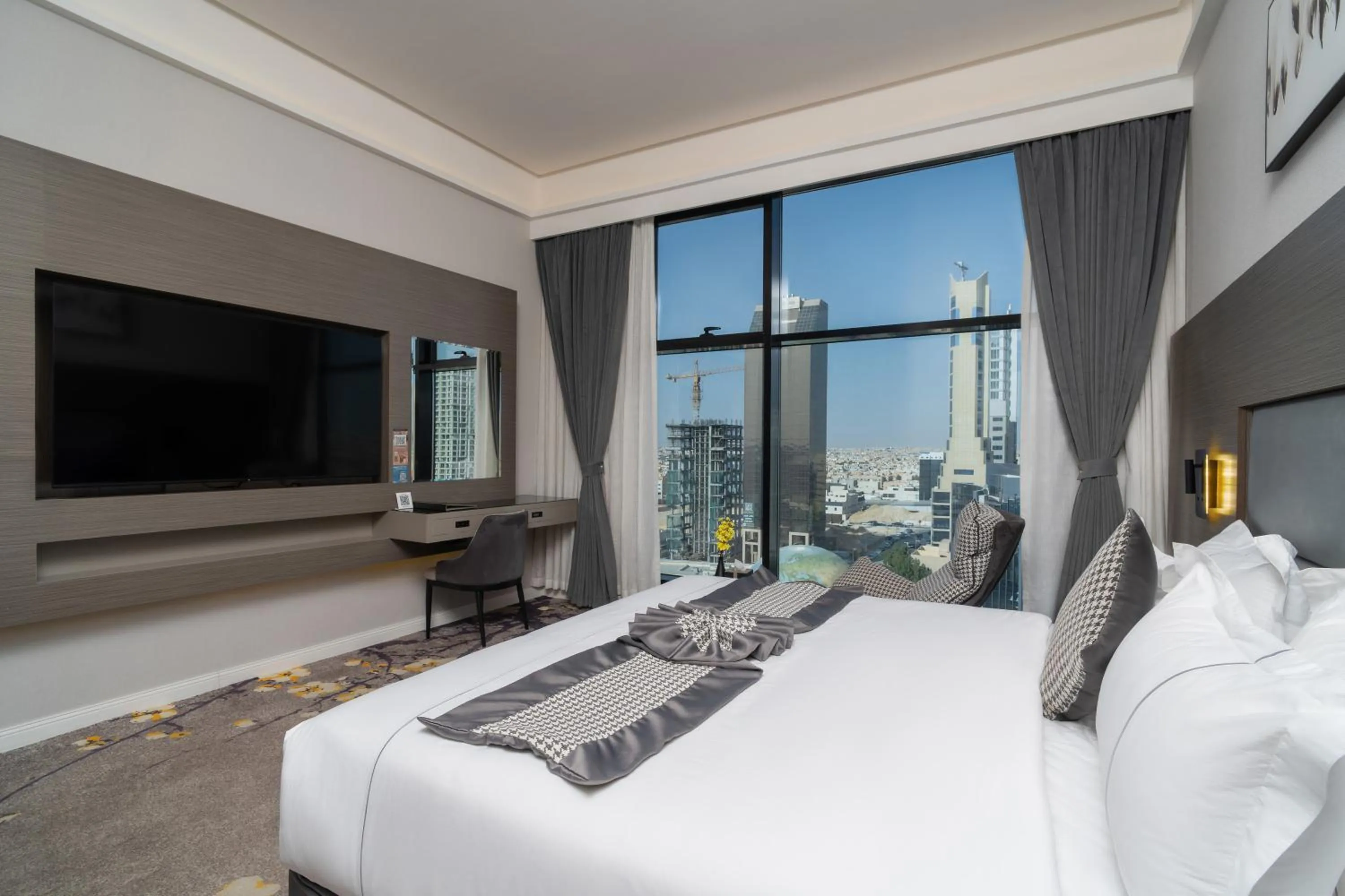 TV and multimedia, Bed in Msharef Almoden hotel