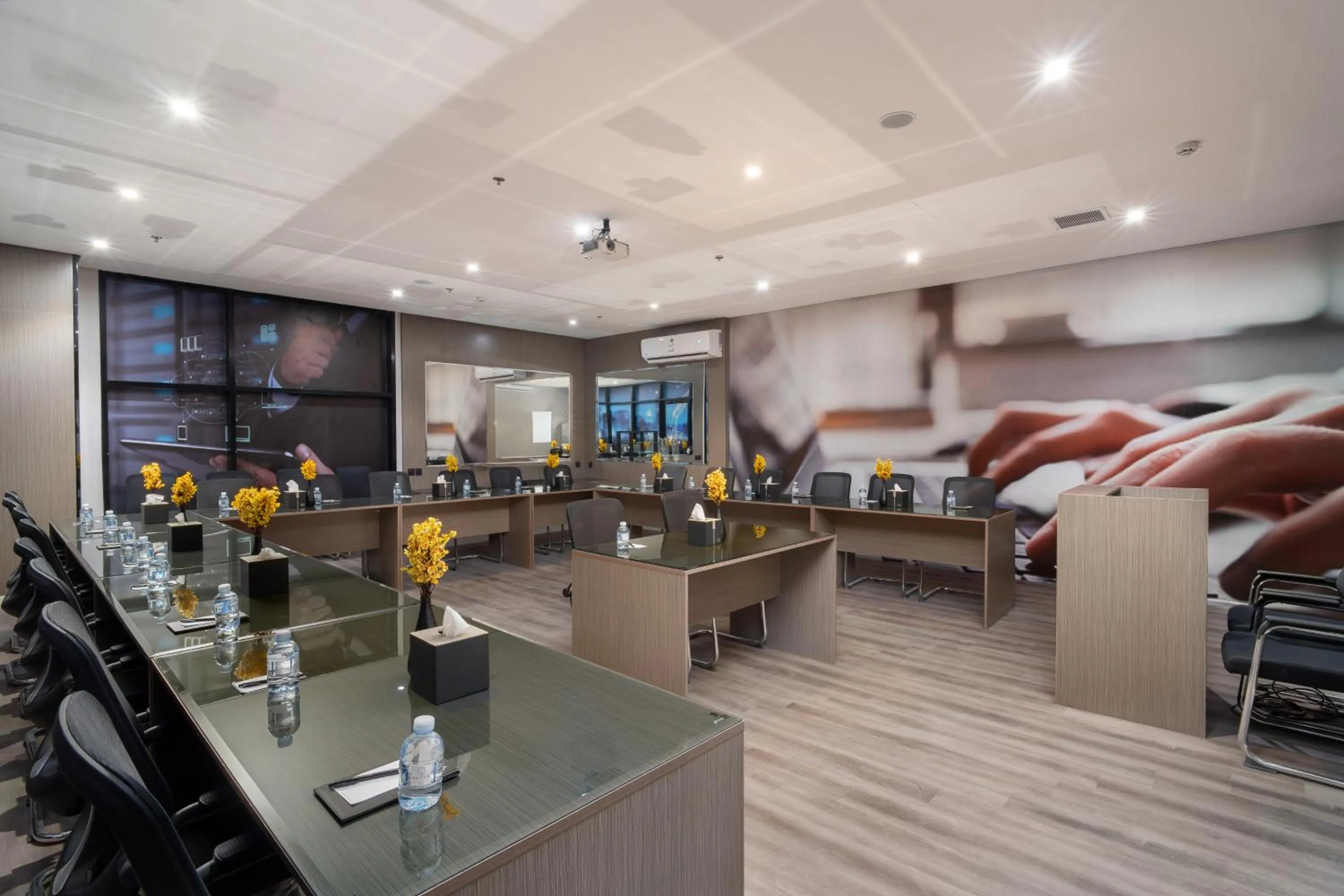 Meeting/conference room in Msharef Almoden hotel