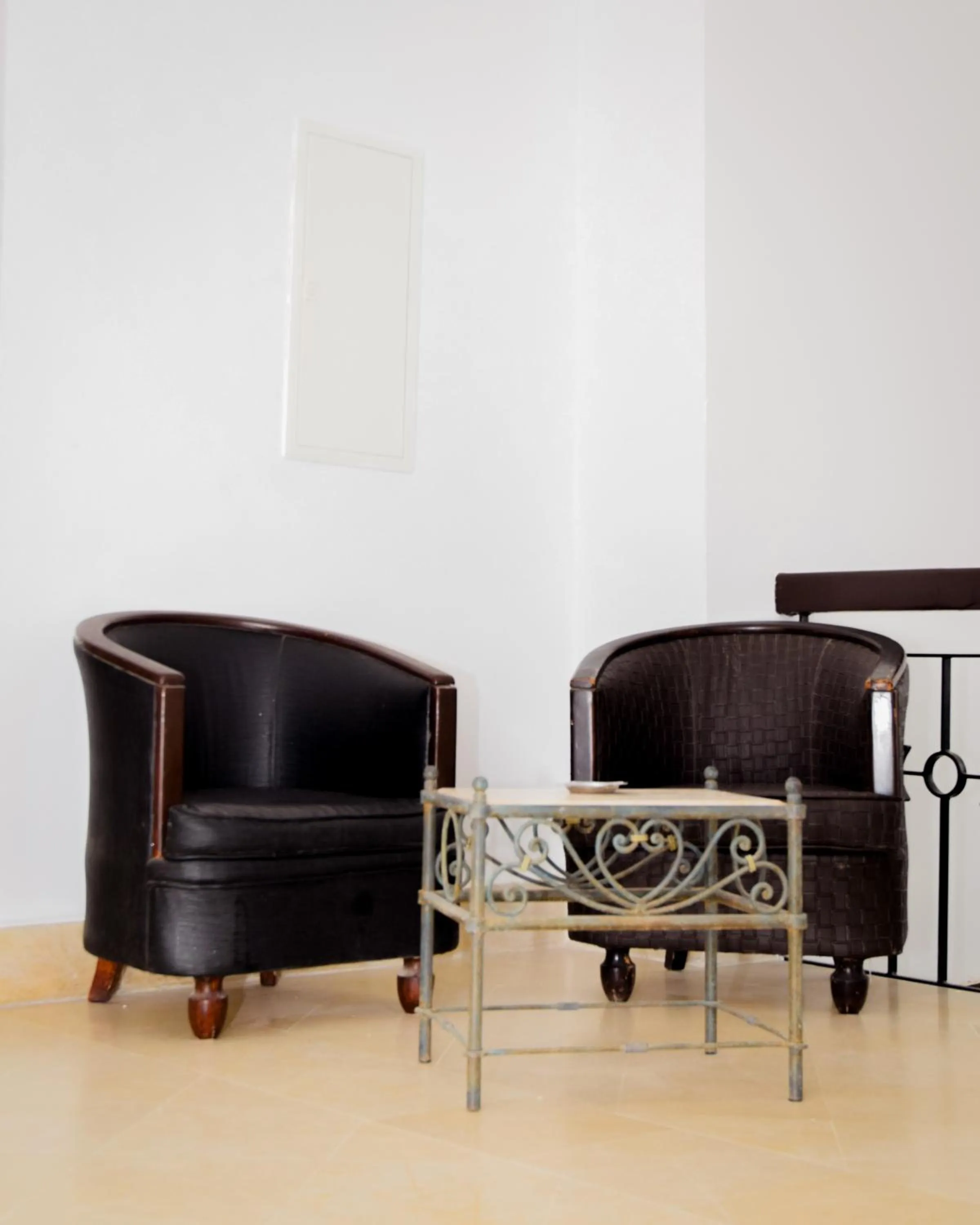 Seating area in Le Grand Hotel Djerba