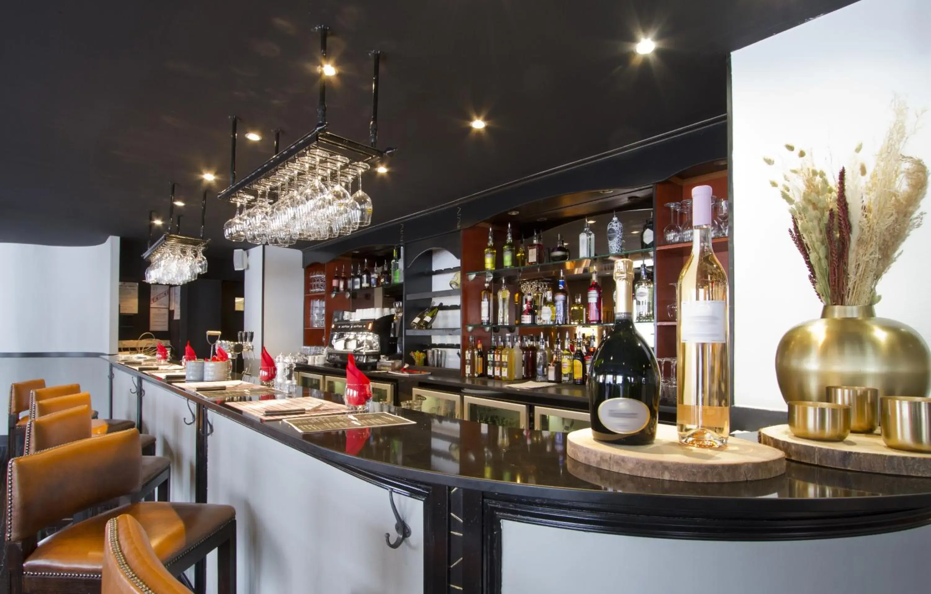 Lounge or bar in Odalys Hotel New Solarium Lounge or bar in Odalys Hotel New Solarium