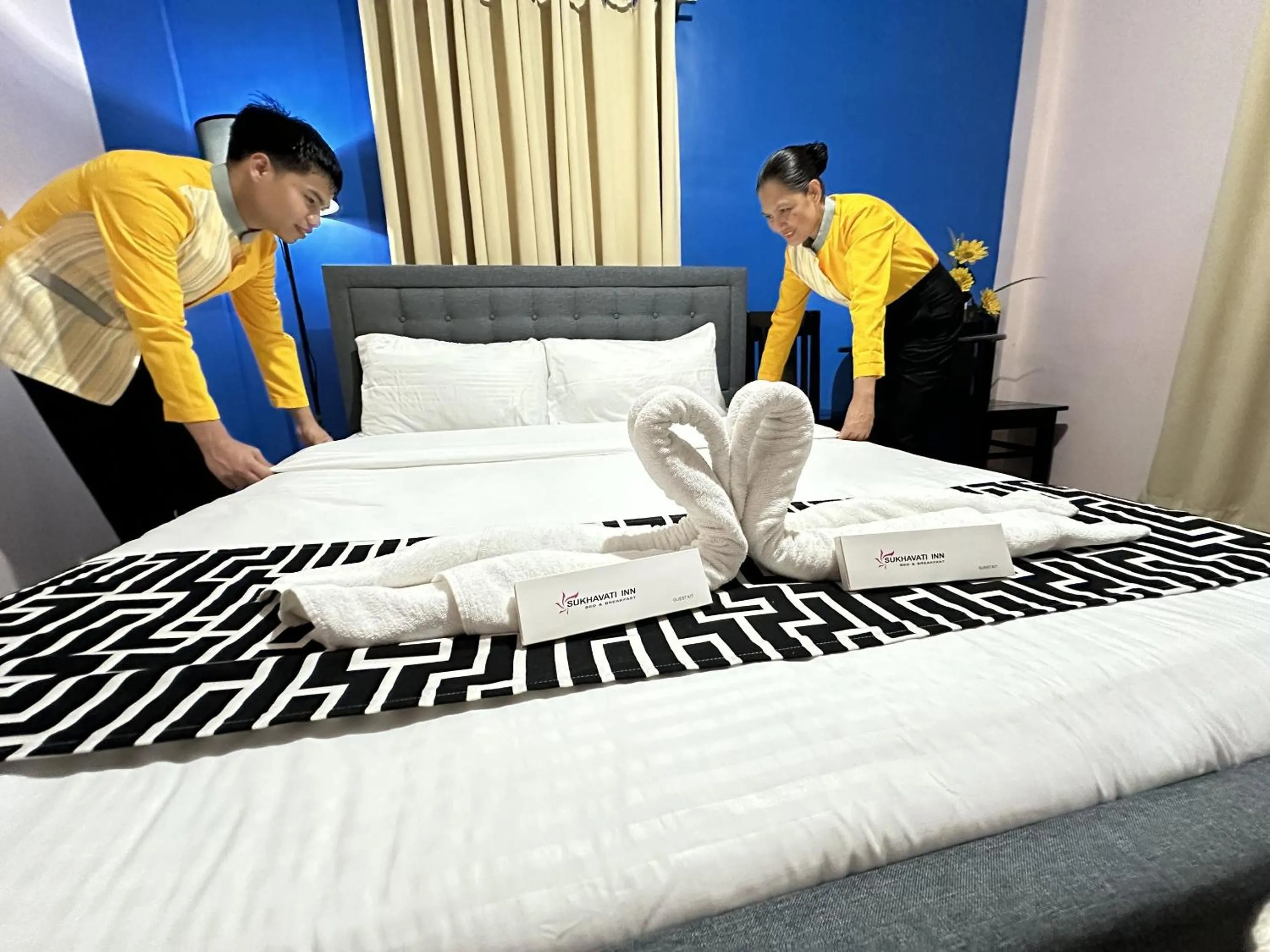 Bed in Sukhavati Inn