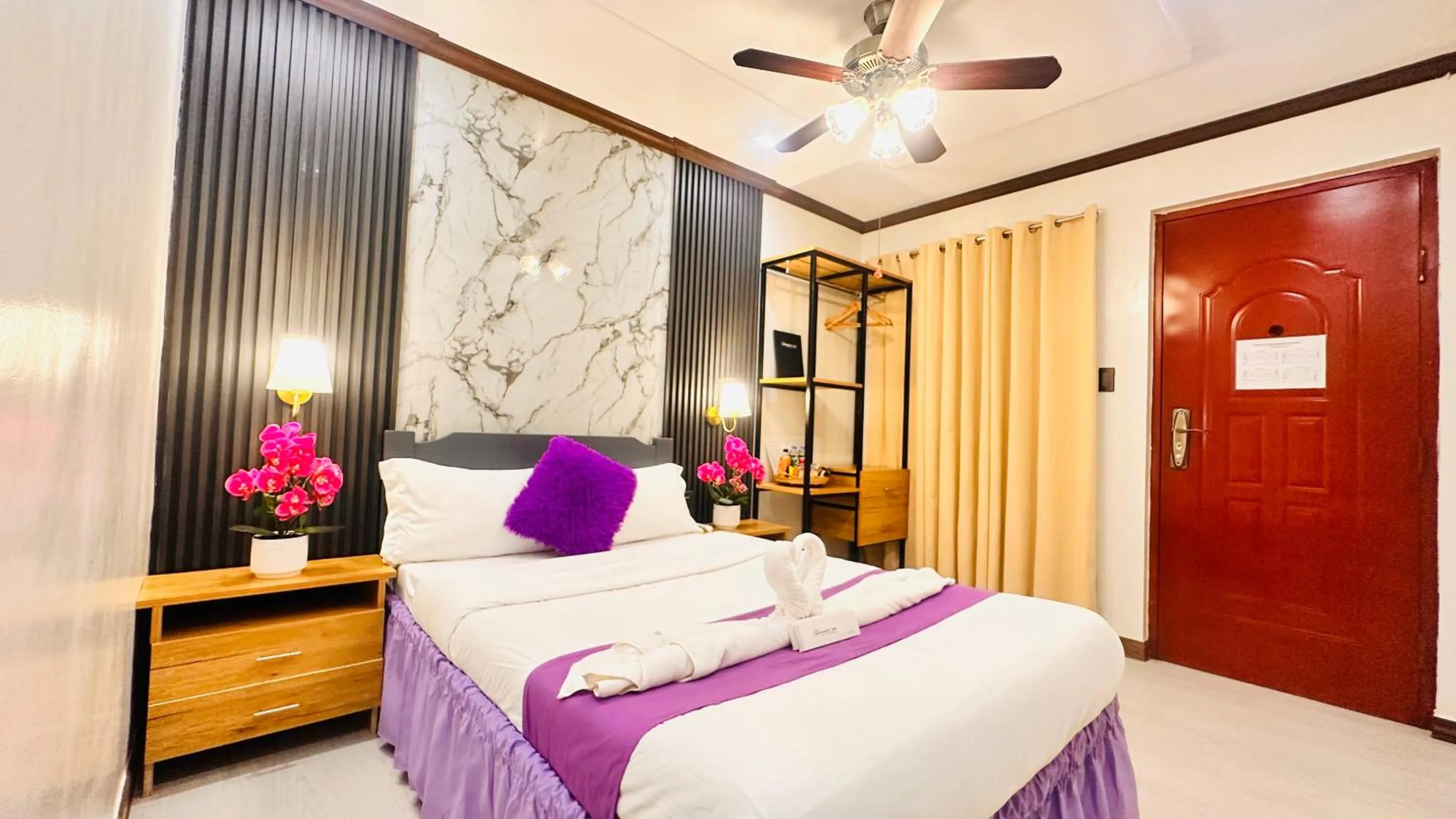 Bedroom, Bed in Sukhavati Inn