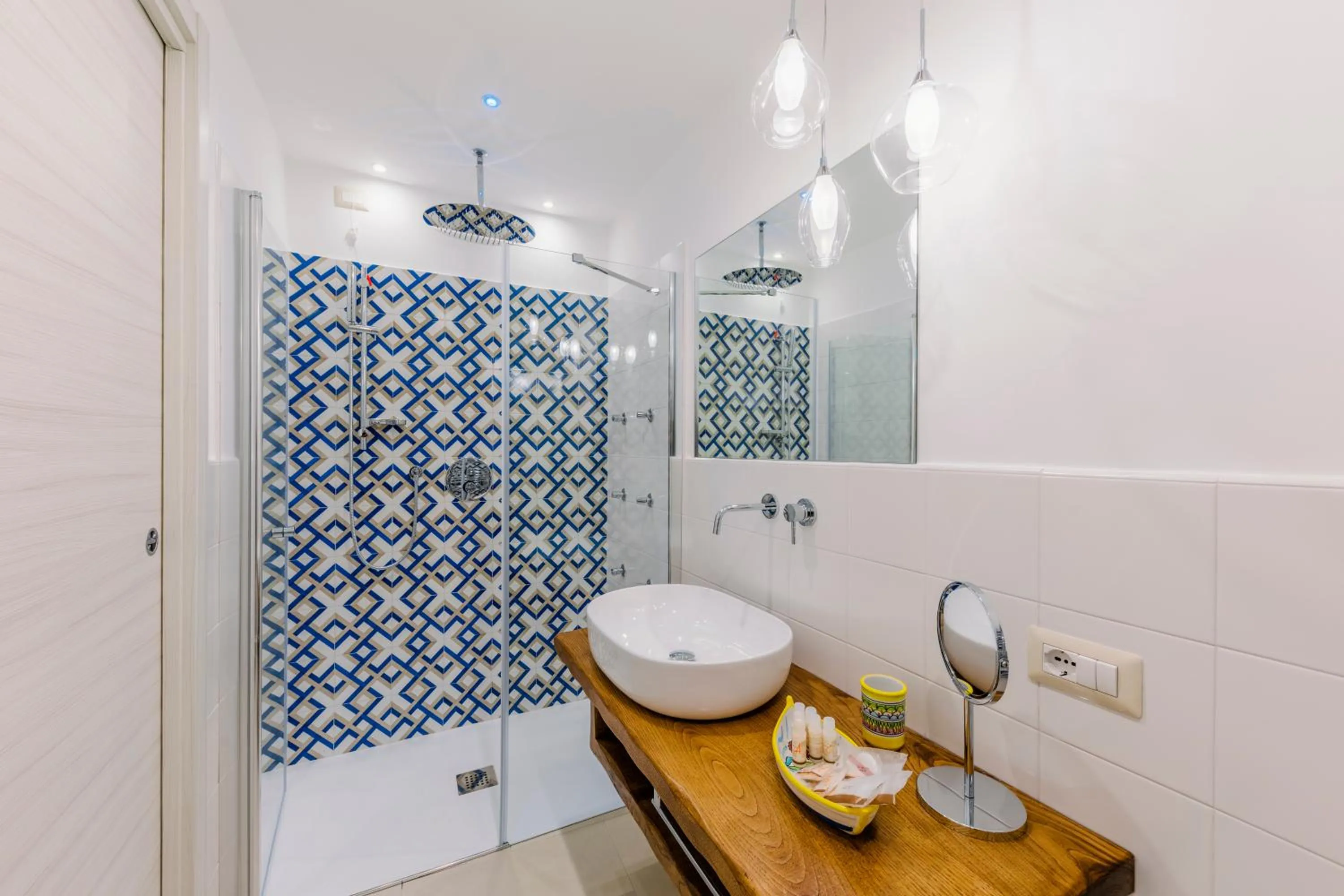 Shower in Monte Brusara Relais