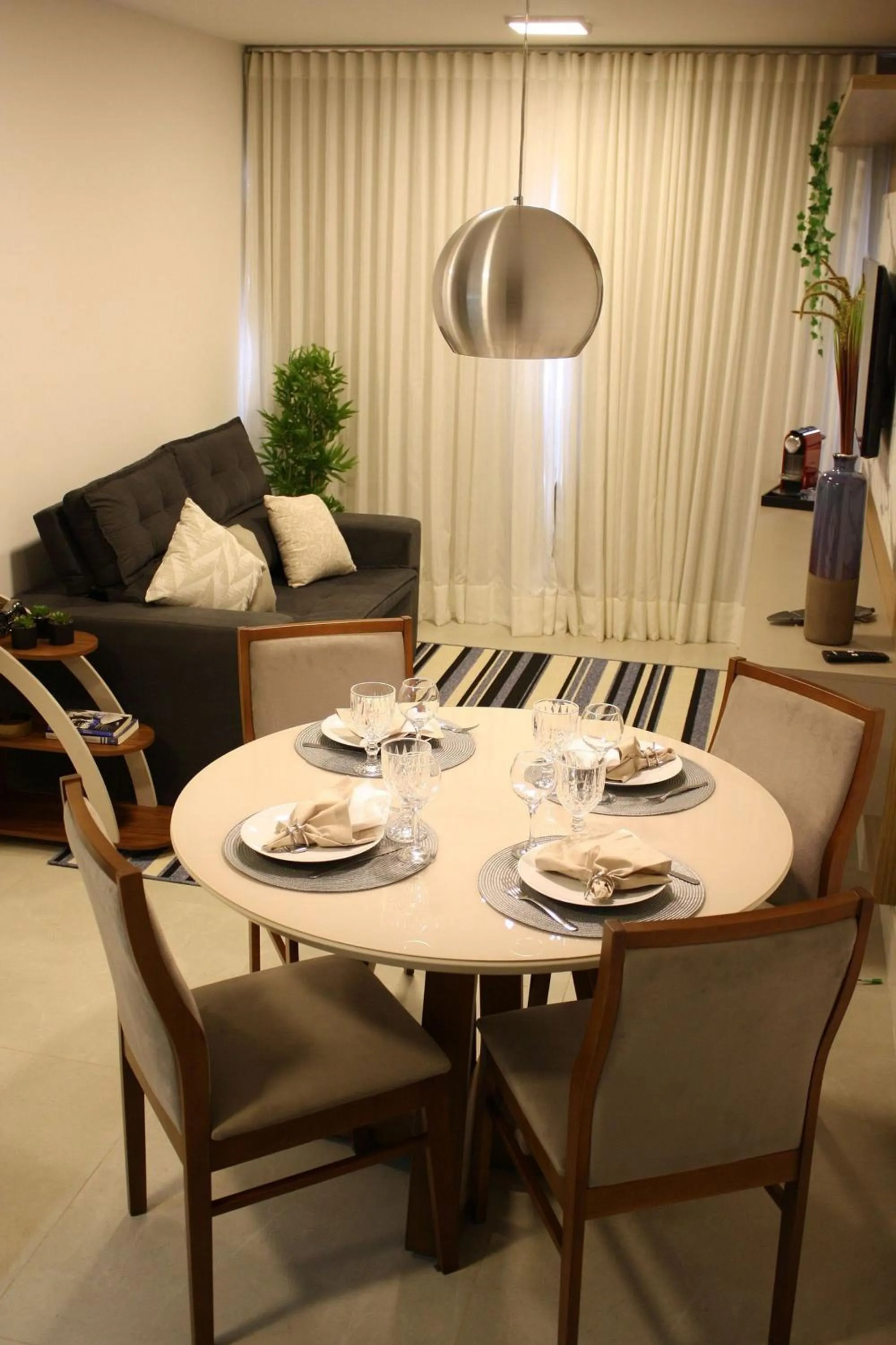 Dining area in Noroeste Easy by CentoEdez