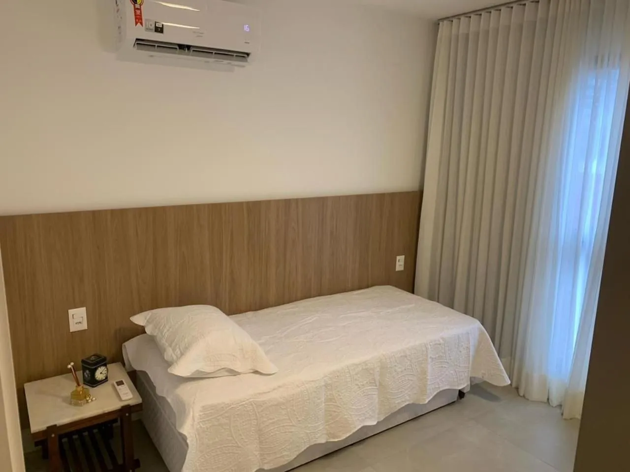 Bedroom, Bed in Noroeste Easy by CentoEdez