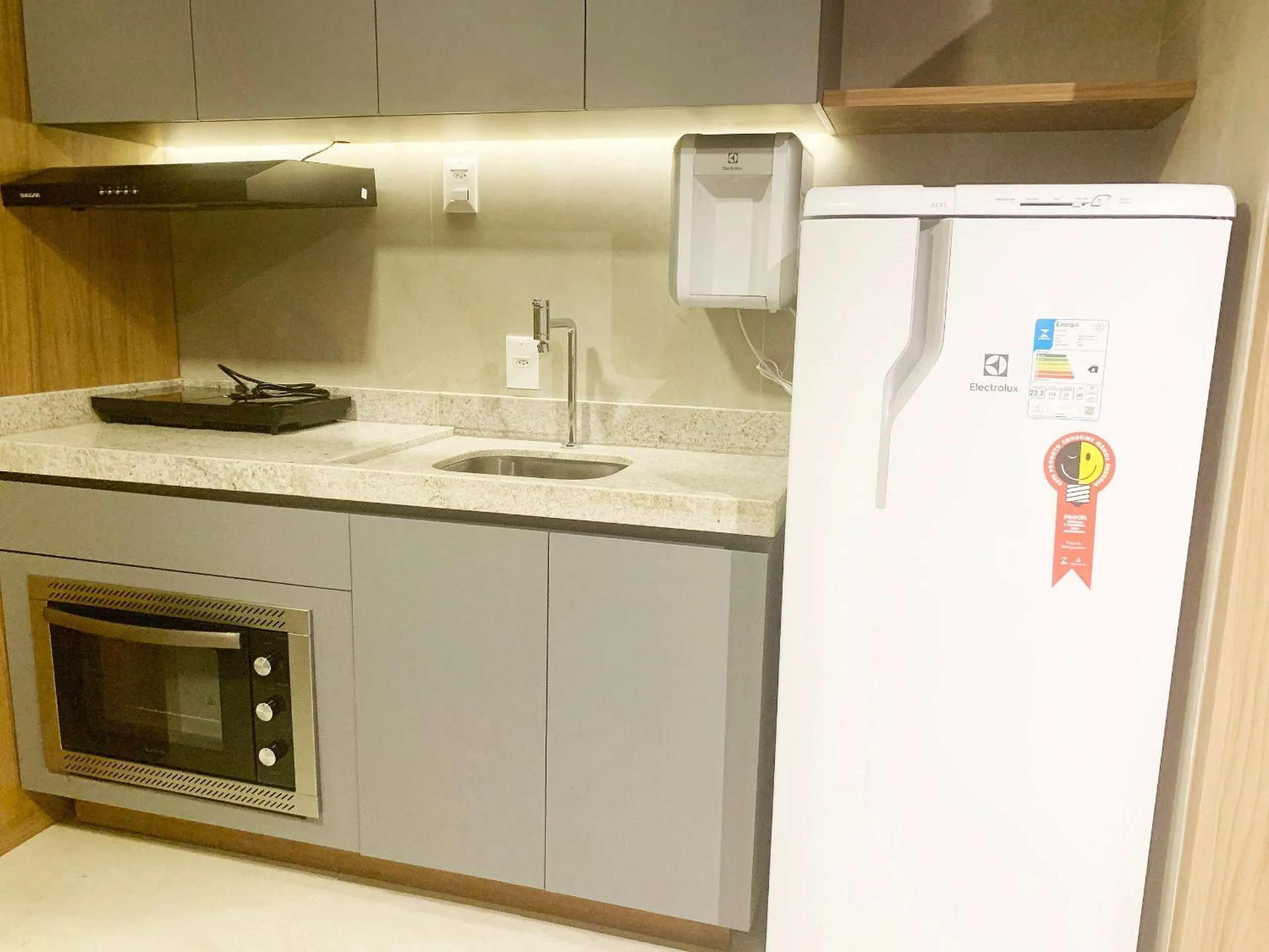 Kitchen or kitchenette in Noroeste Easy by CentoEdez