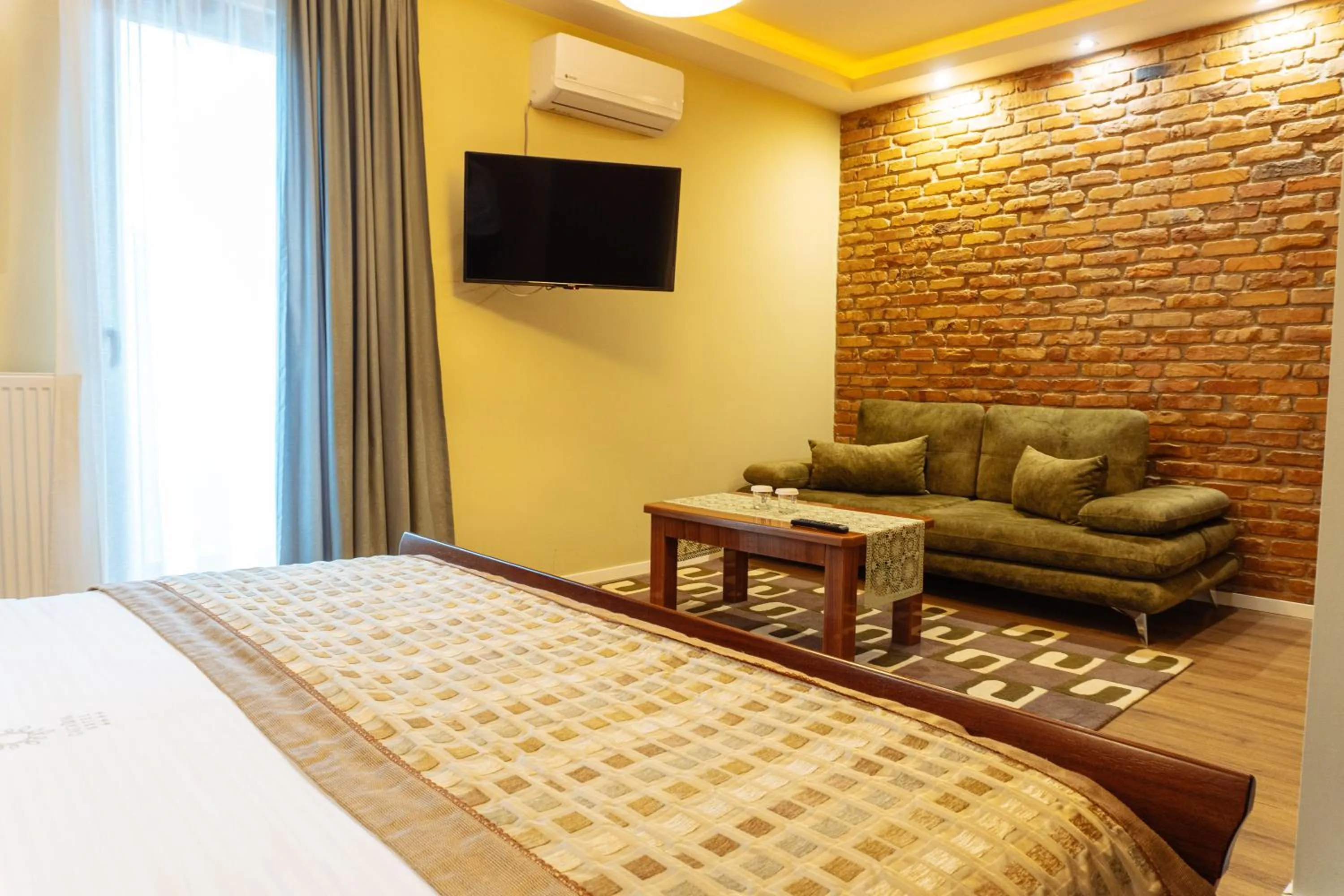 Bedroom, Bed in Casta Diva Boutique Hotel