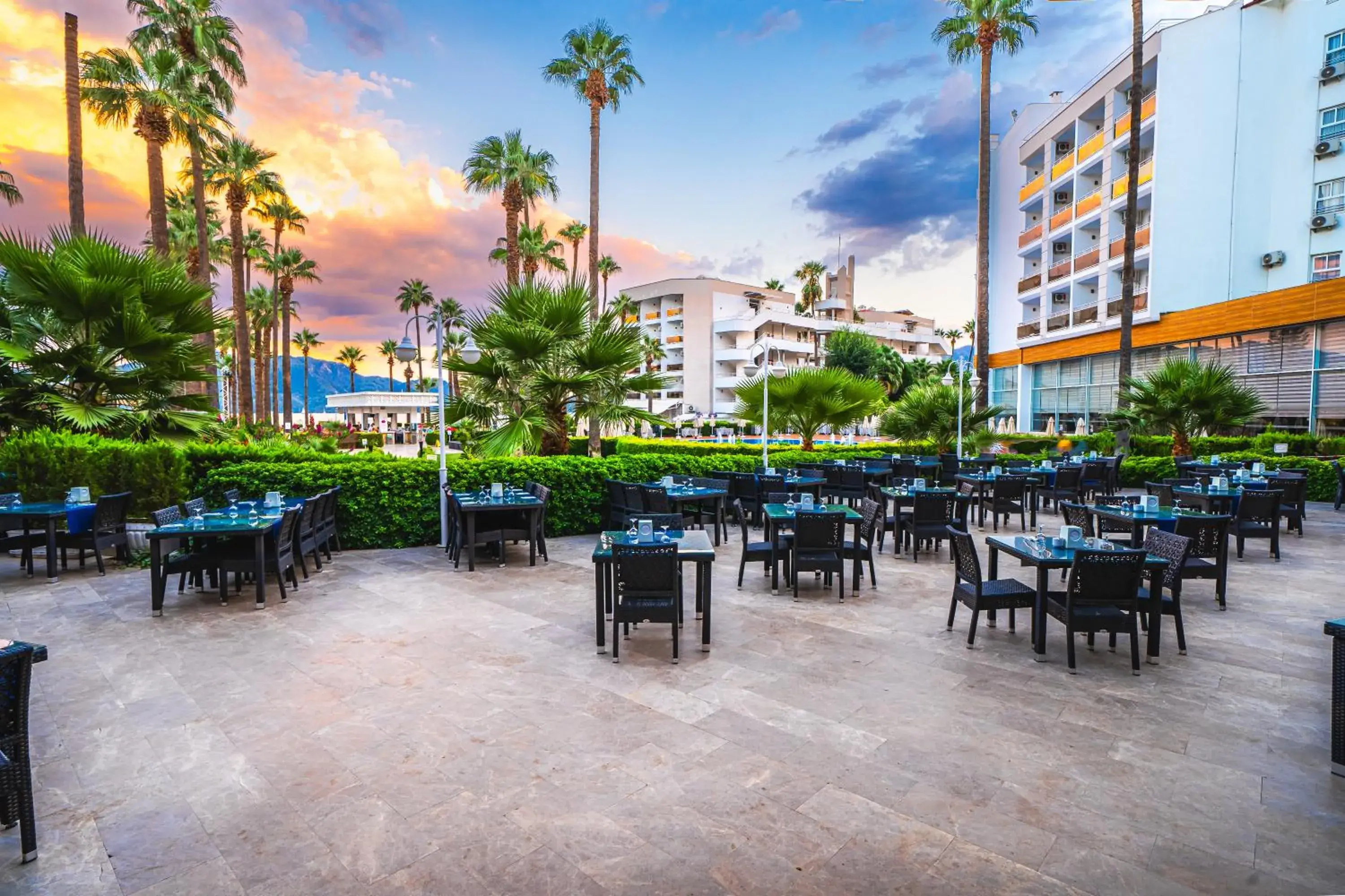 Restaurant/places to eat in Prime Beach Hotel Restaurant/places to eat in Prime Beach Hotel