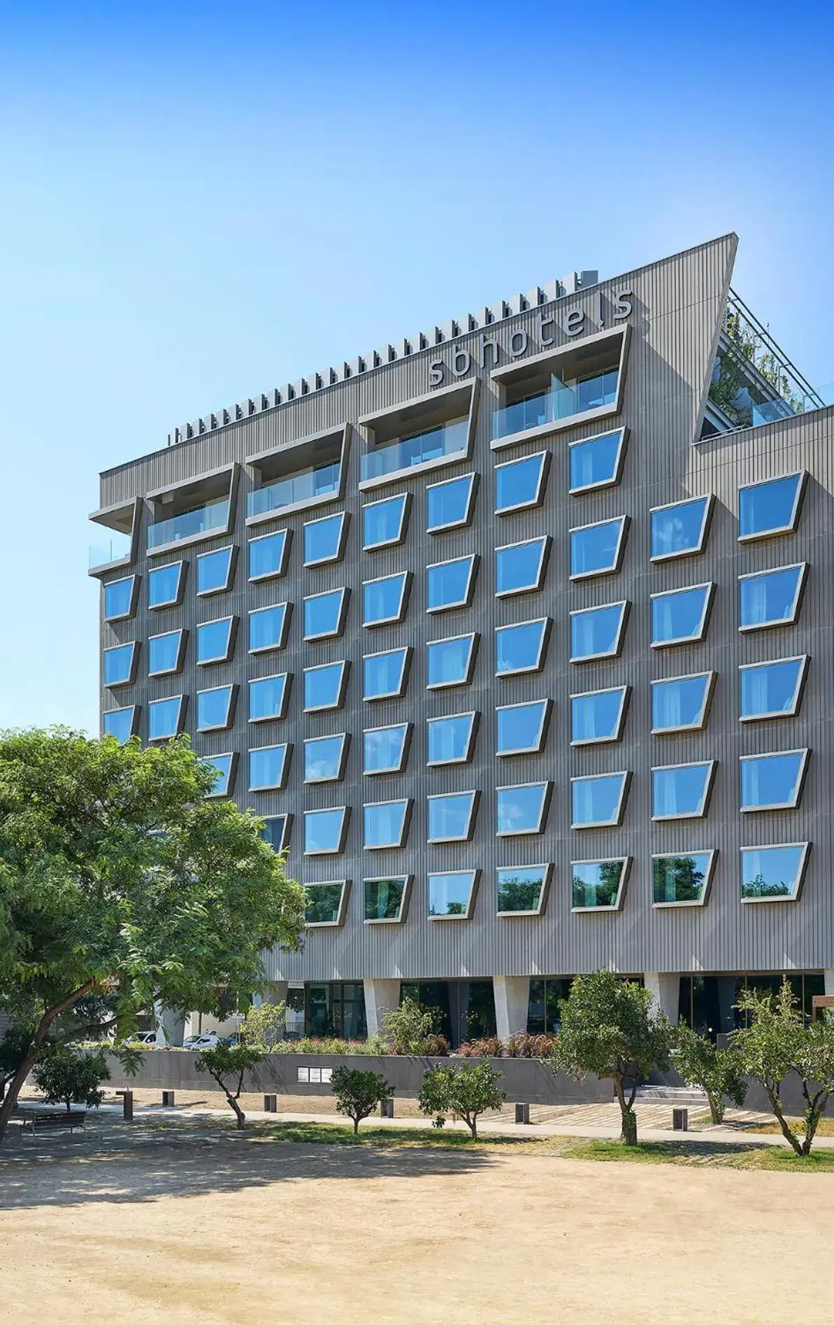 Property building in Hotel SB Win 4 Sup Property building in Hotel SB Win 4 Sup