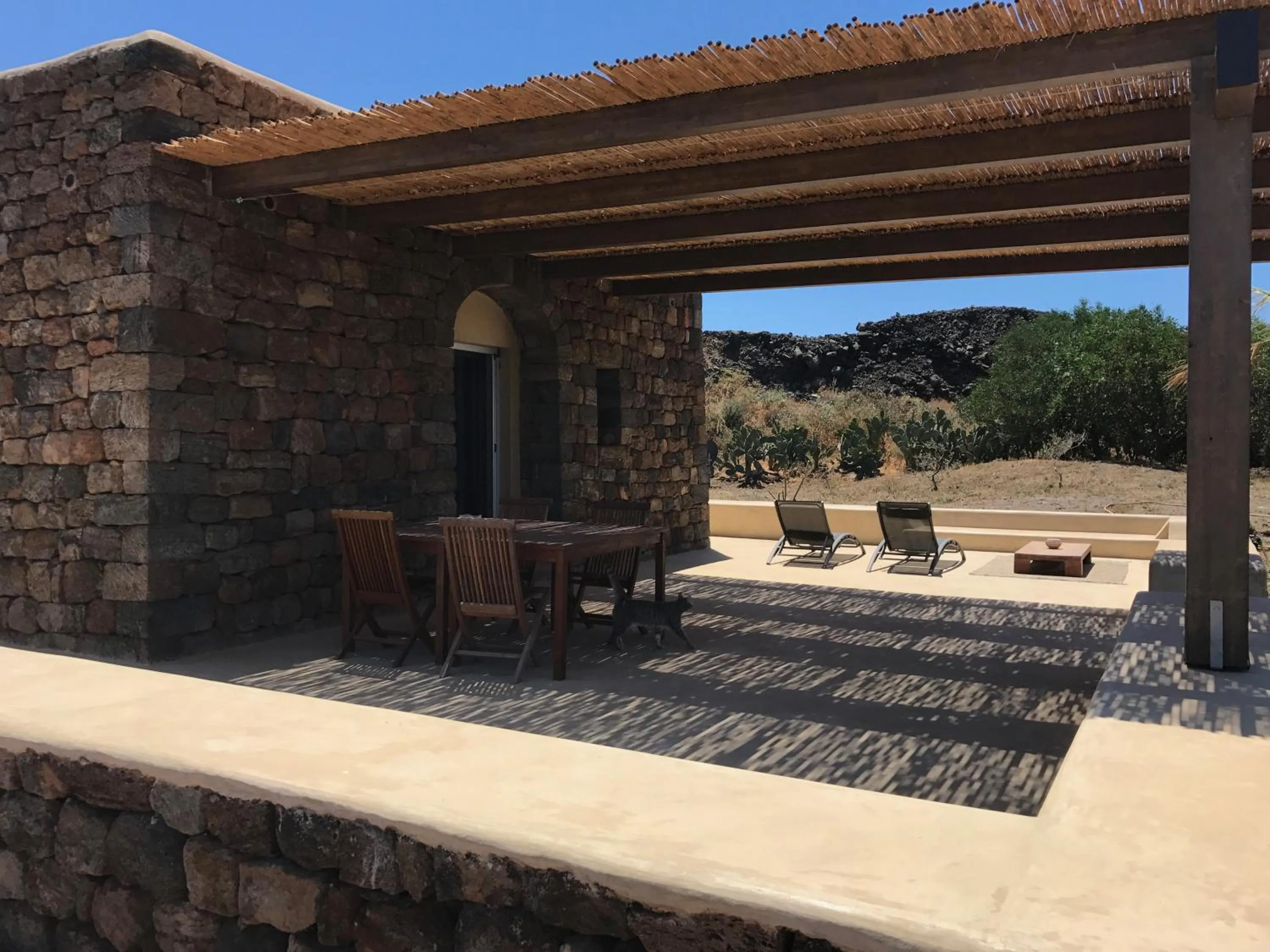Patio in Etherea - I Dammusini di Pantelleria