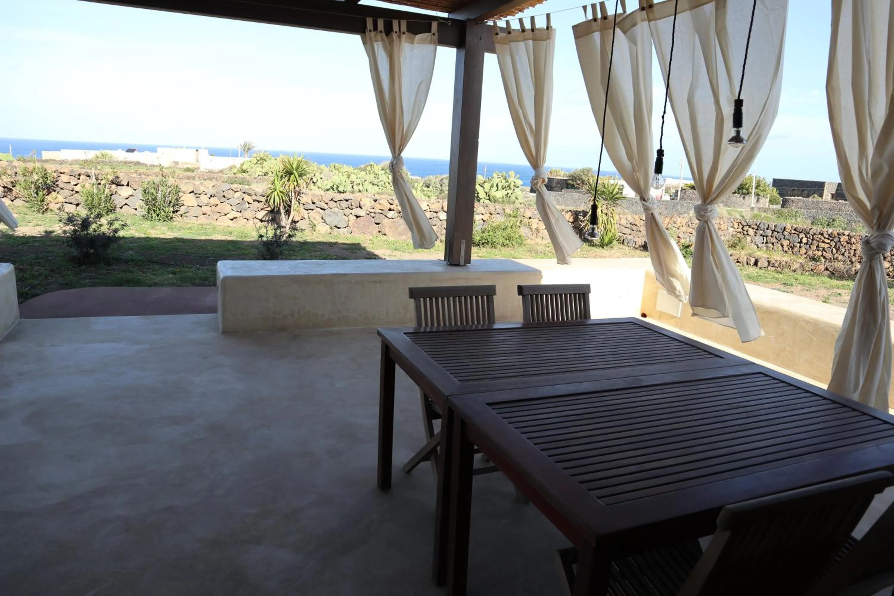 Patio in Etherea - I Dammusini di Pantelleria