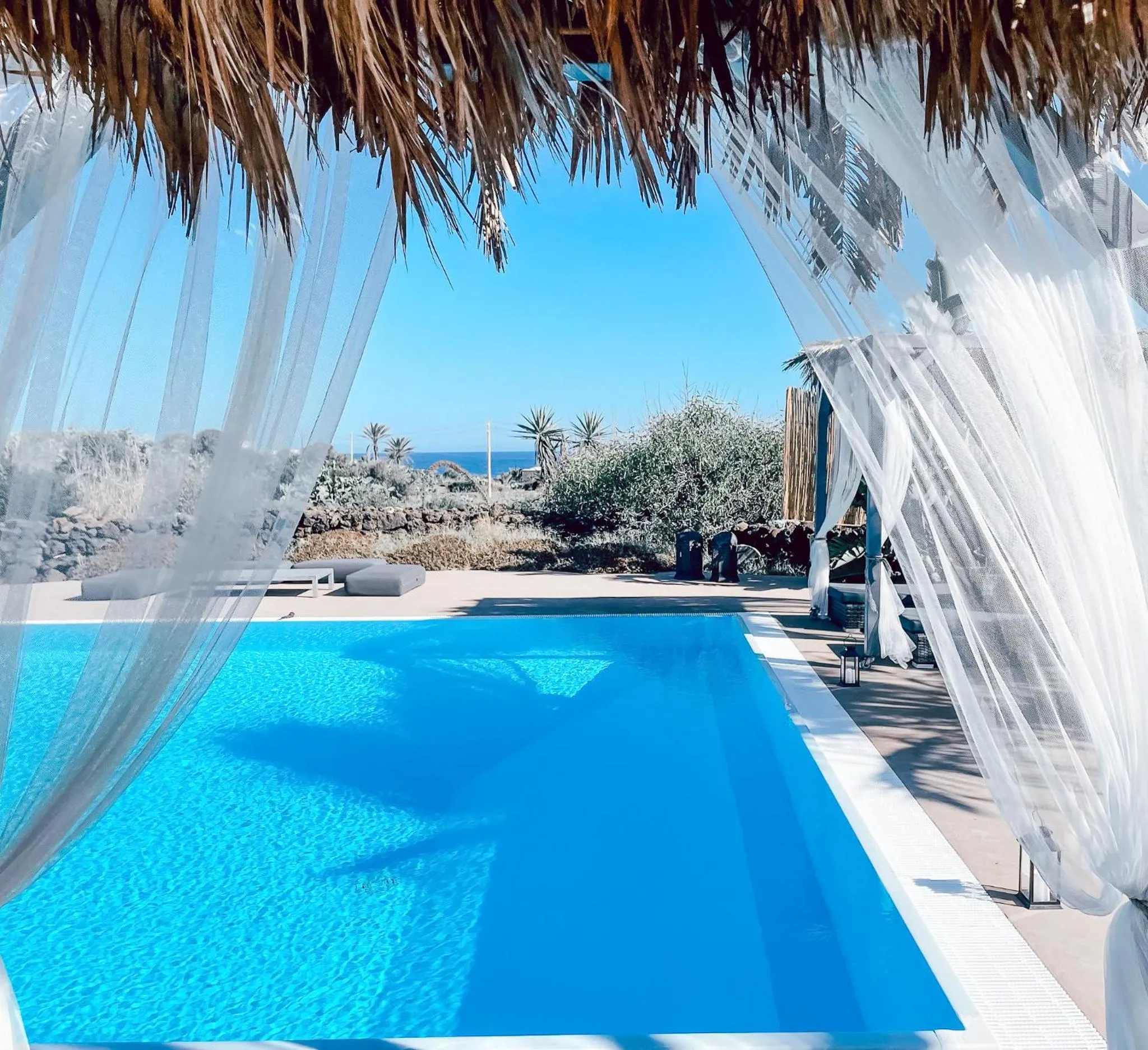 Swimming pool in Etherea - I Dammusini di Pantelleria