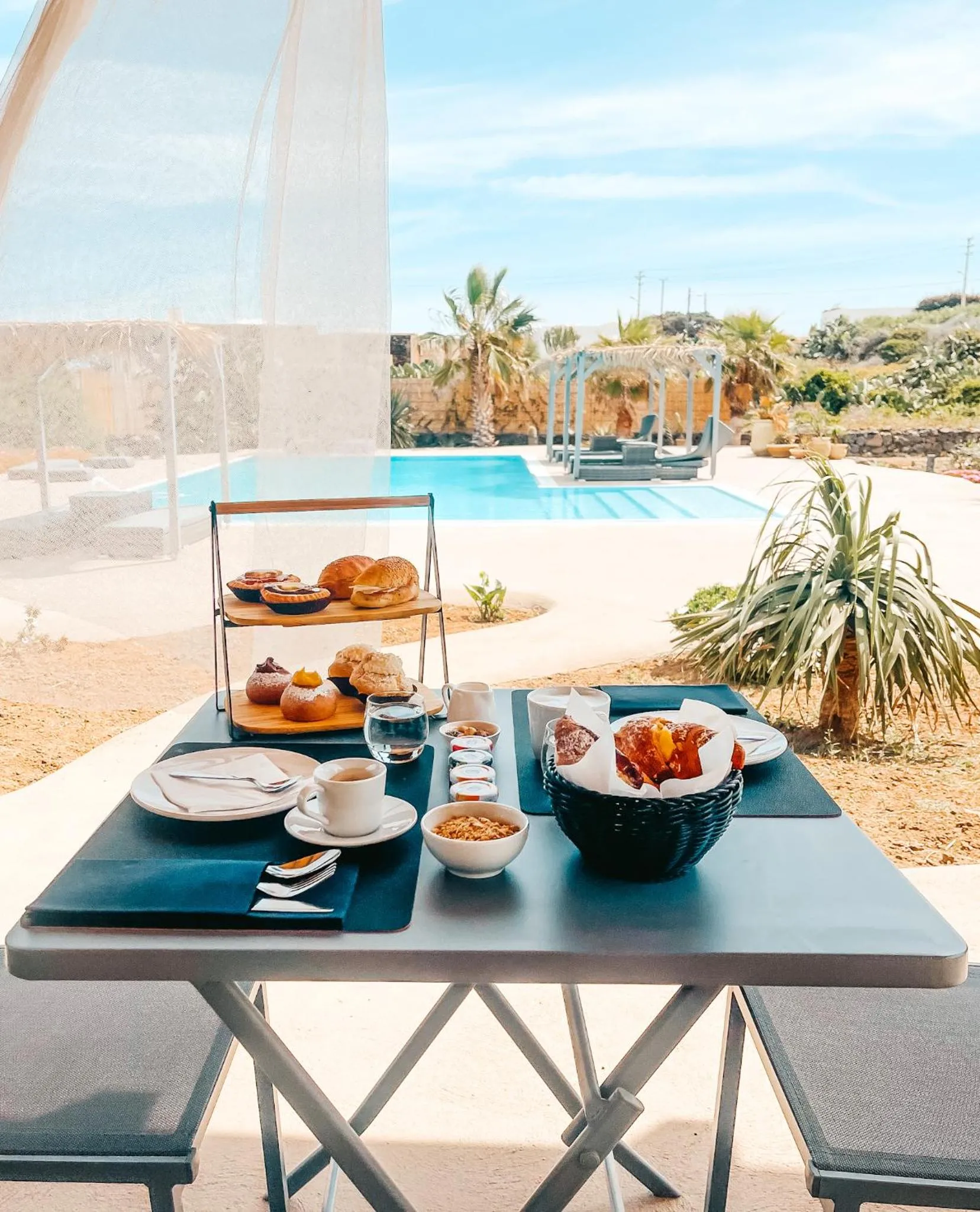 Breakfast in Etherea - I Dammusini di Pantelleria