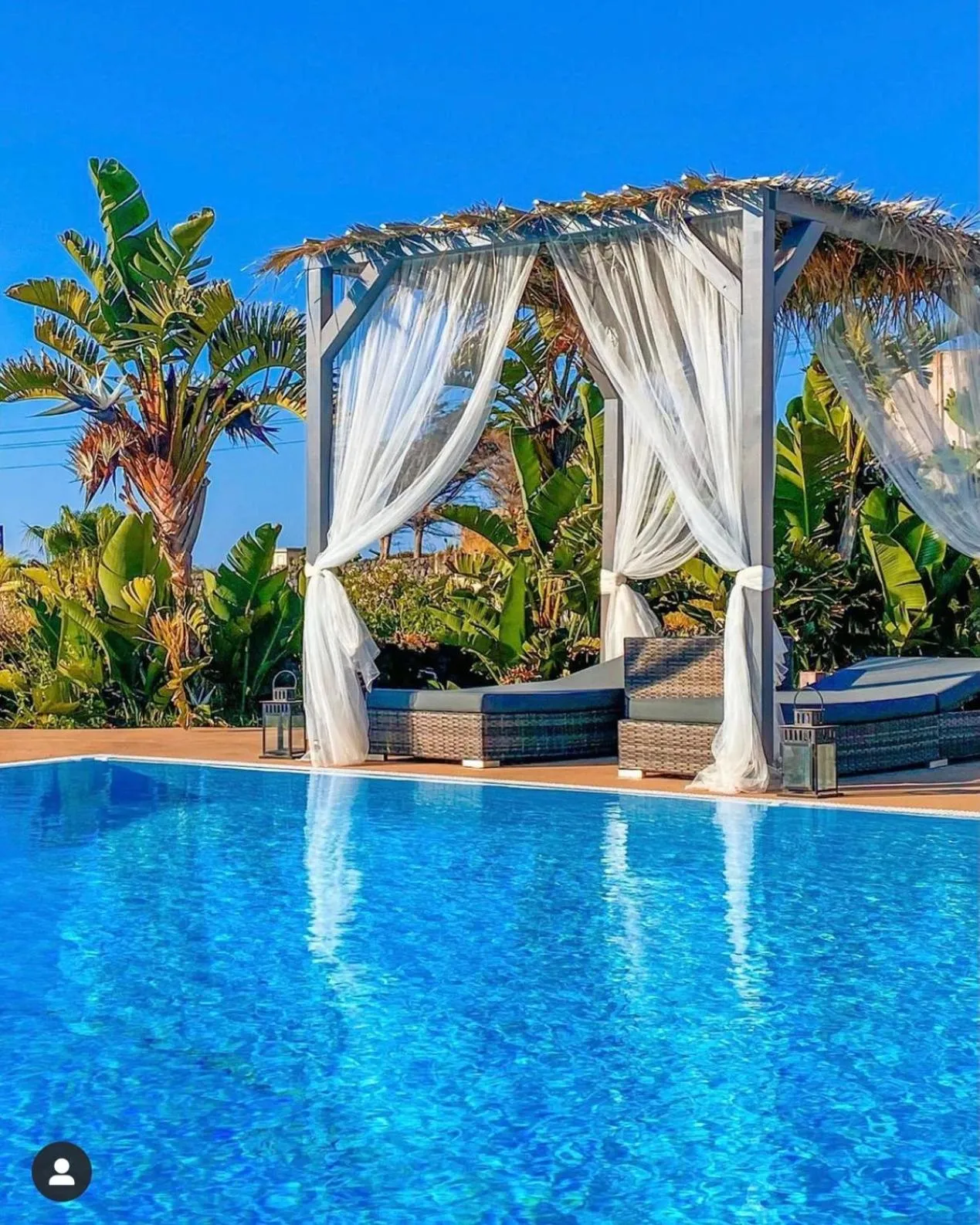 Swimming pool in Etherea - I Dammusini di Pantelleria