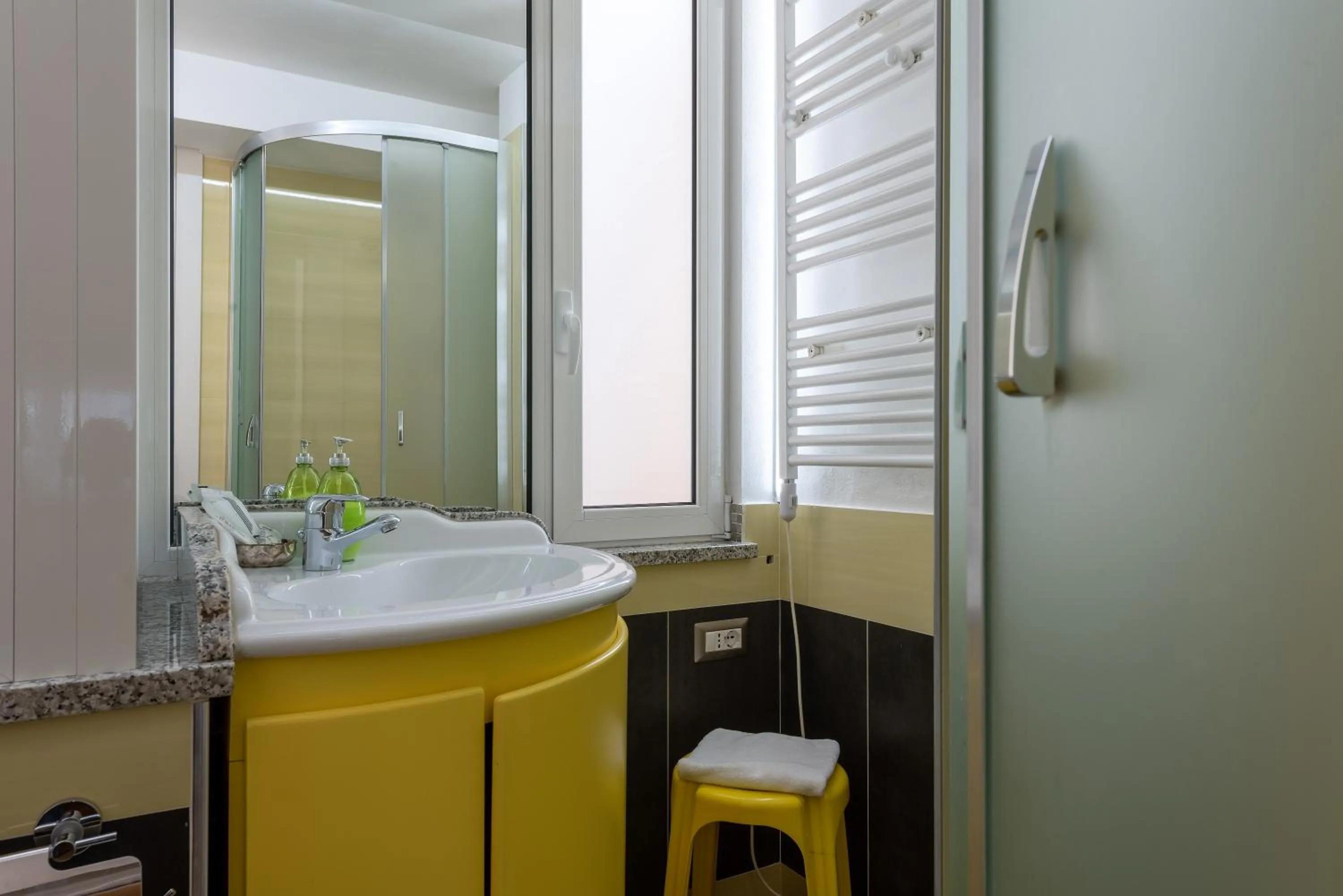 Shower in Villa Mery