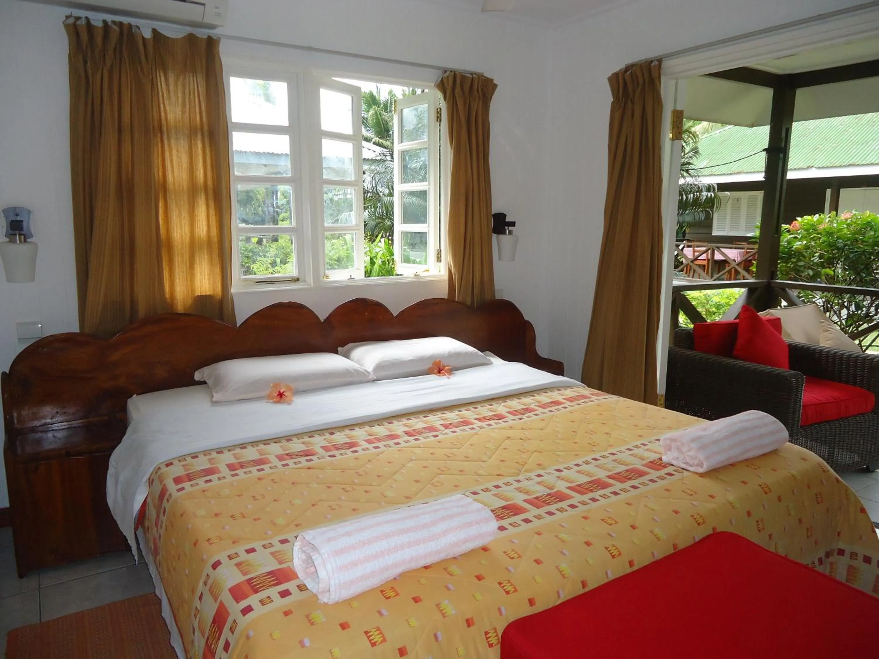 Photo of the whole room, Bed in Chez Michellin Pensions Residence