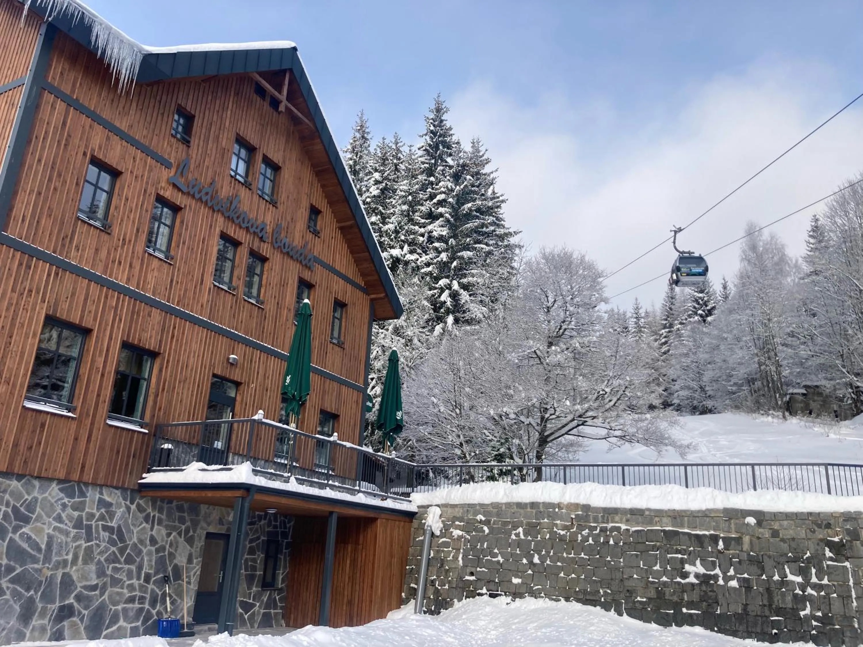 Property building in Ludvíkova bouda