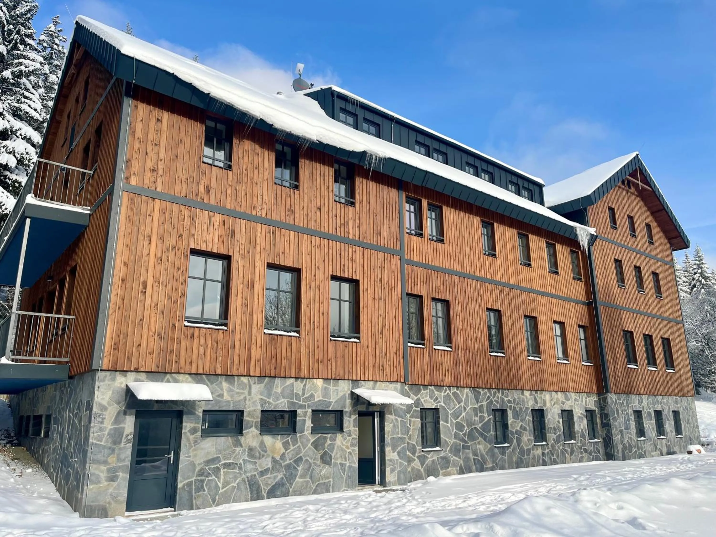 Property building in Ludvíkova bouda