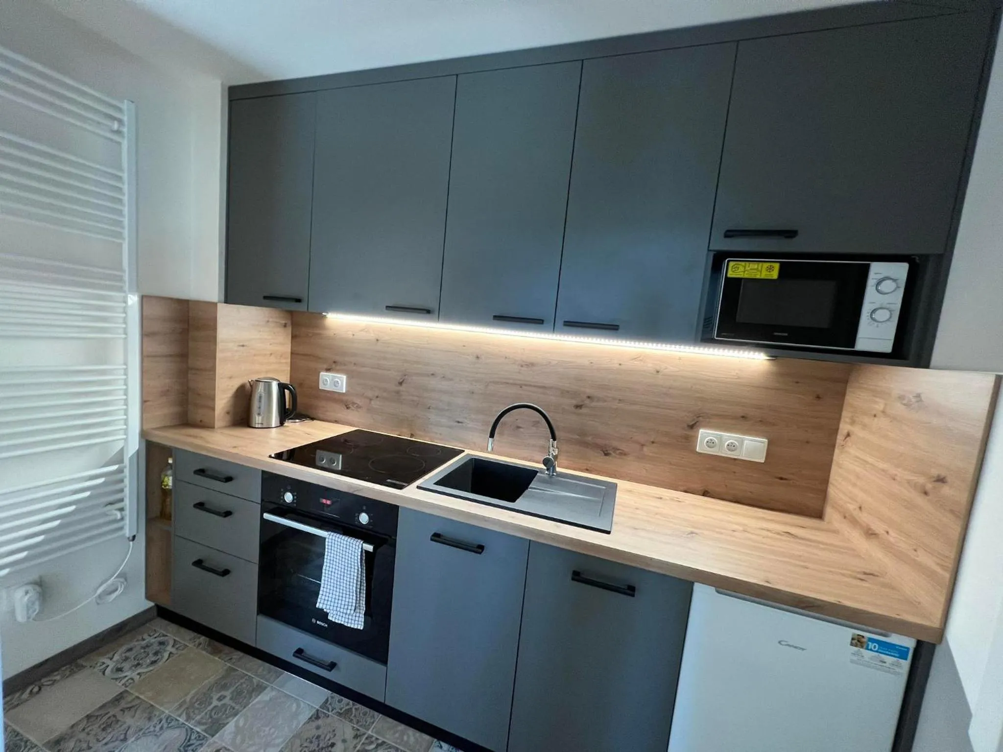 Kitchen or kitchenette in Ludvíkova bouda