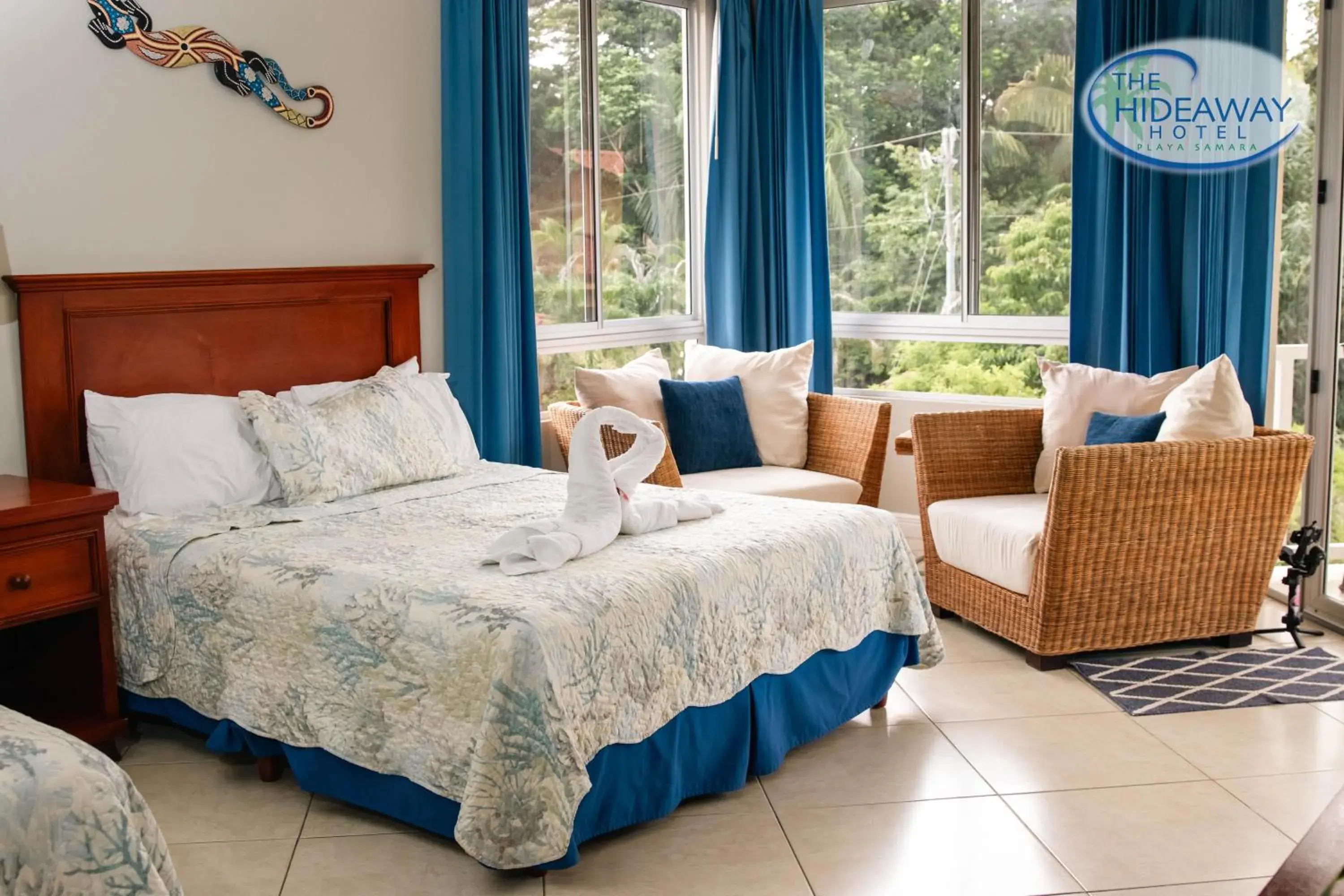 Deluxe Room with Two Queen Beds in The Hideaway Hotel Deluxe Room with Two Queen Beds in The Hideaway Hotel