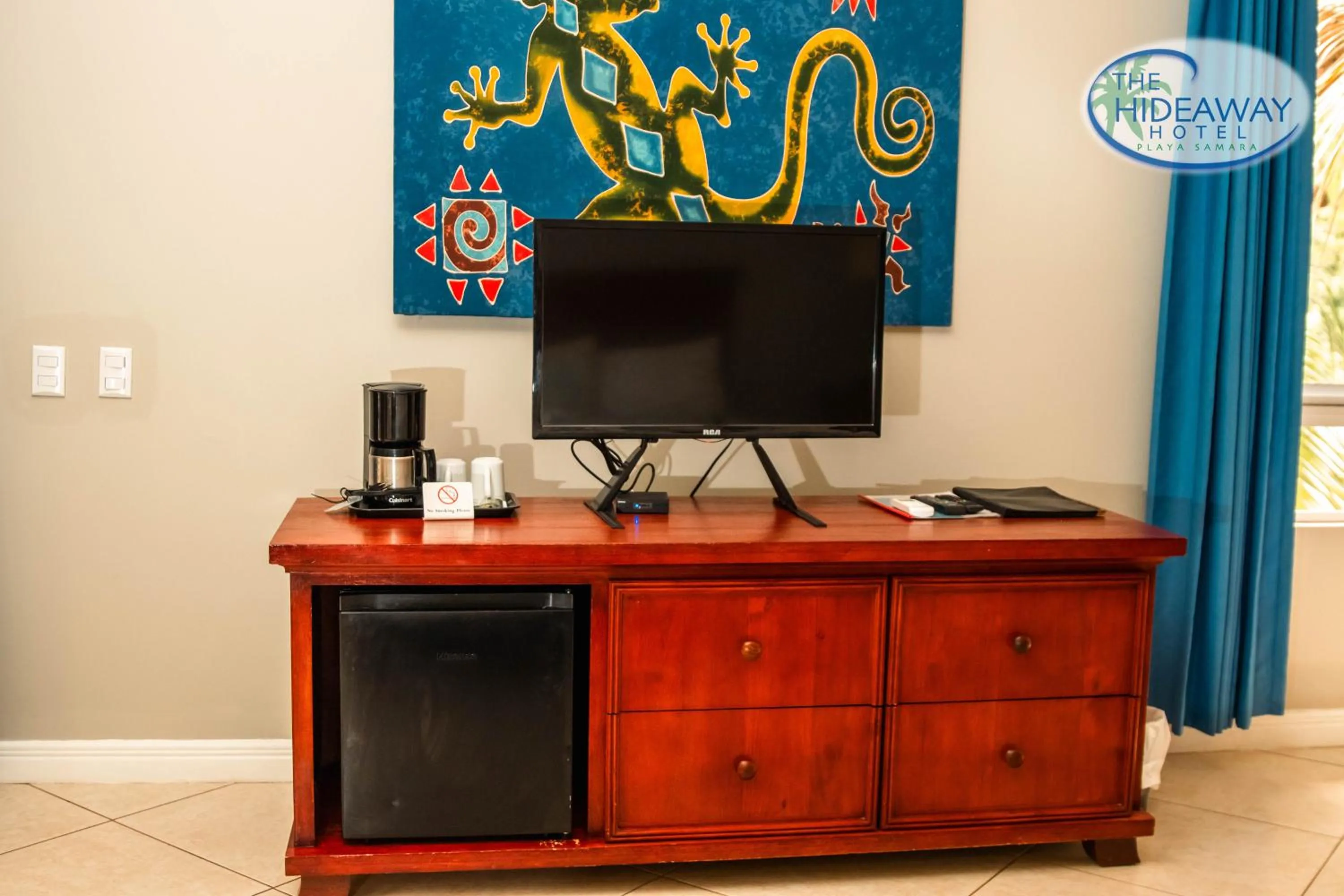 TV and multimedia in The Hideaway Hotel