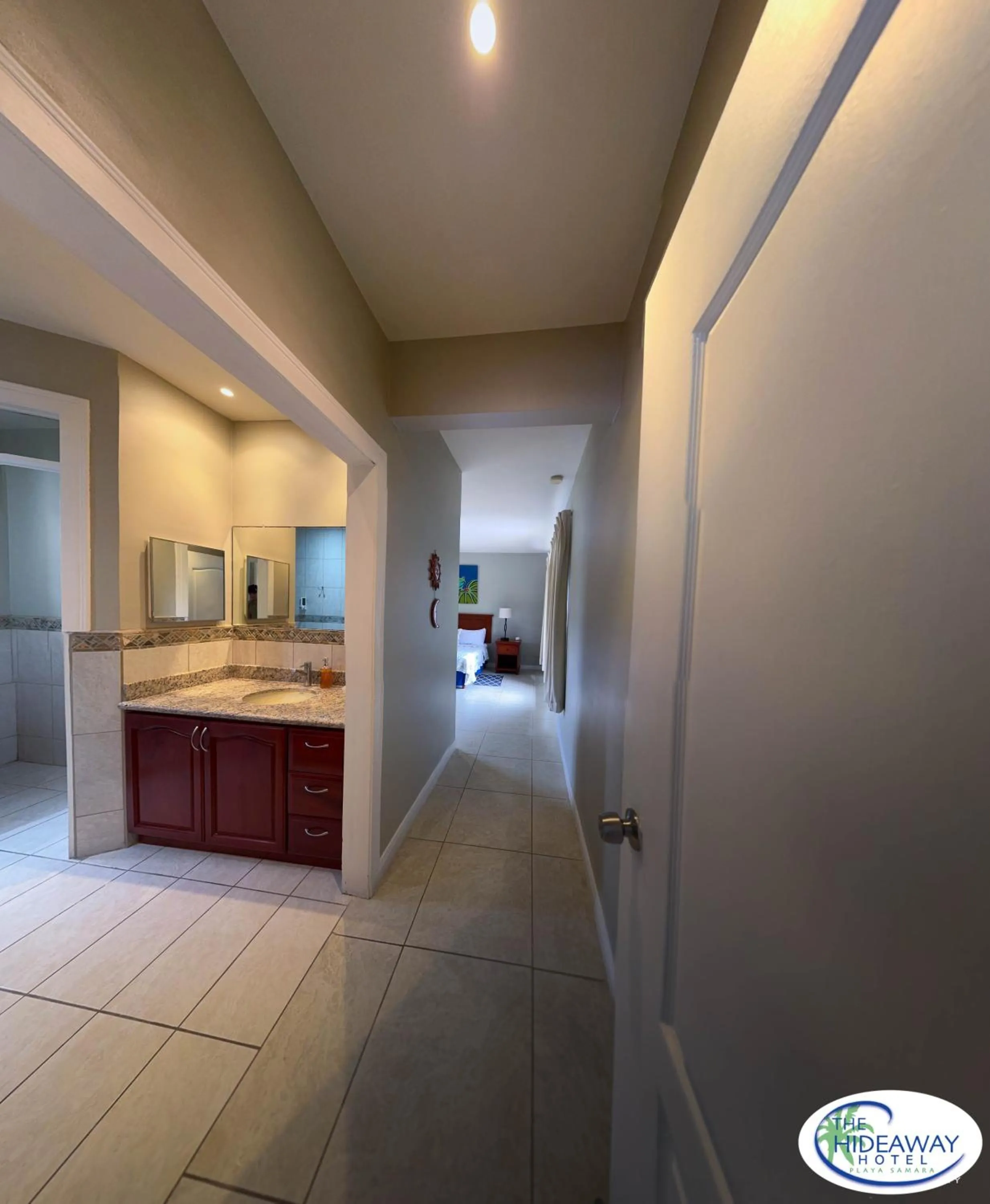 dishwasher in The Hideaway Hotel