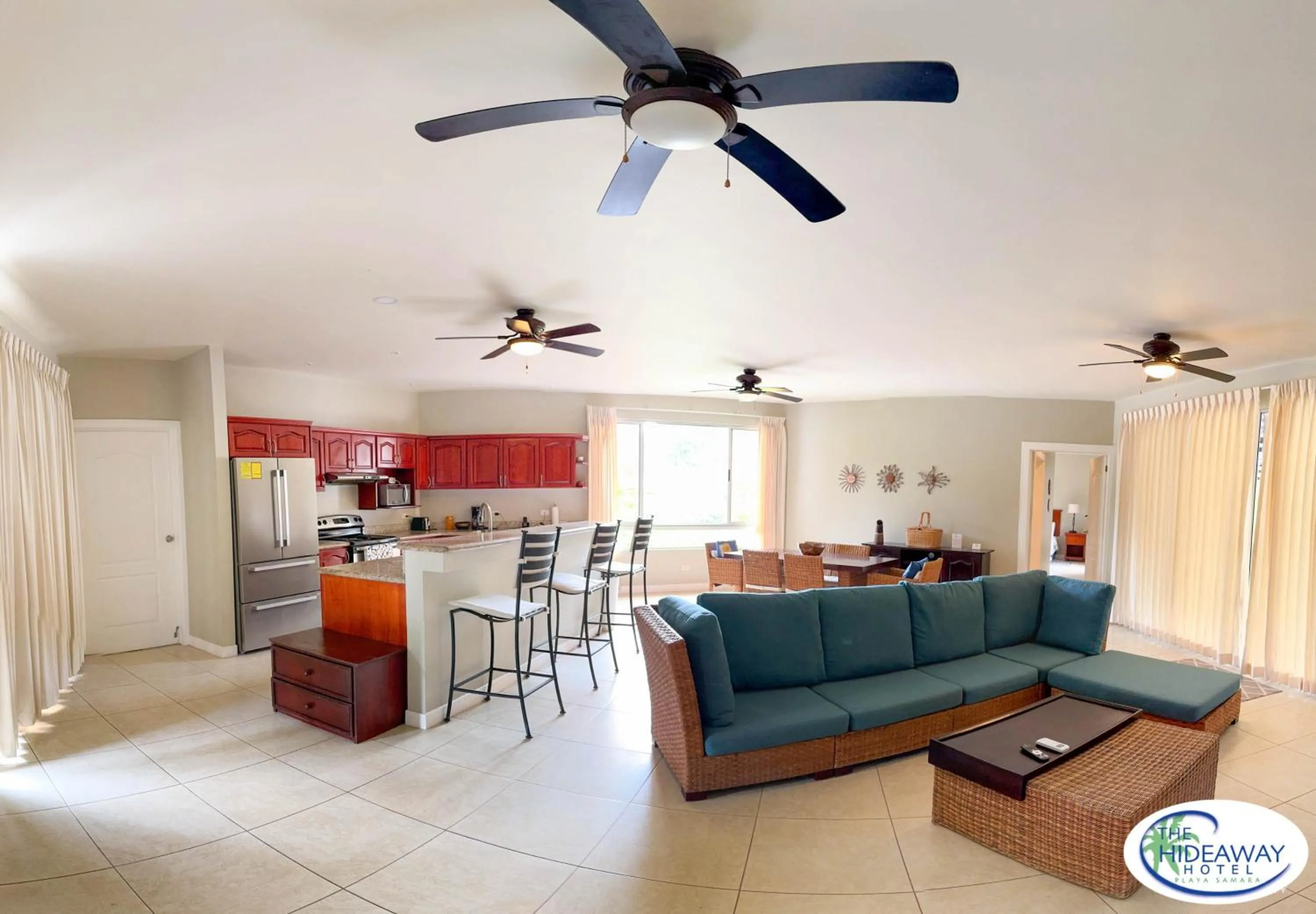 Kitchen or kitchenette in The Hideaway Hotel