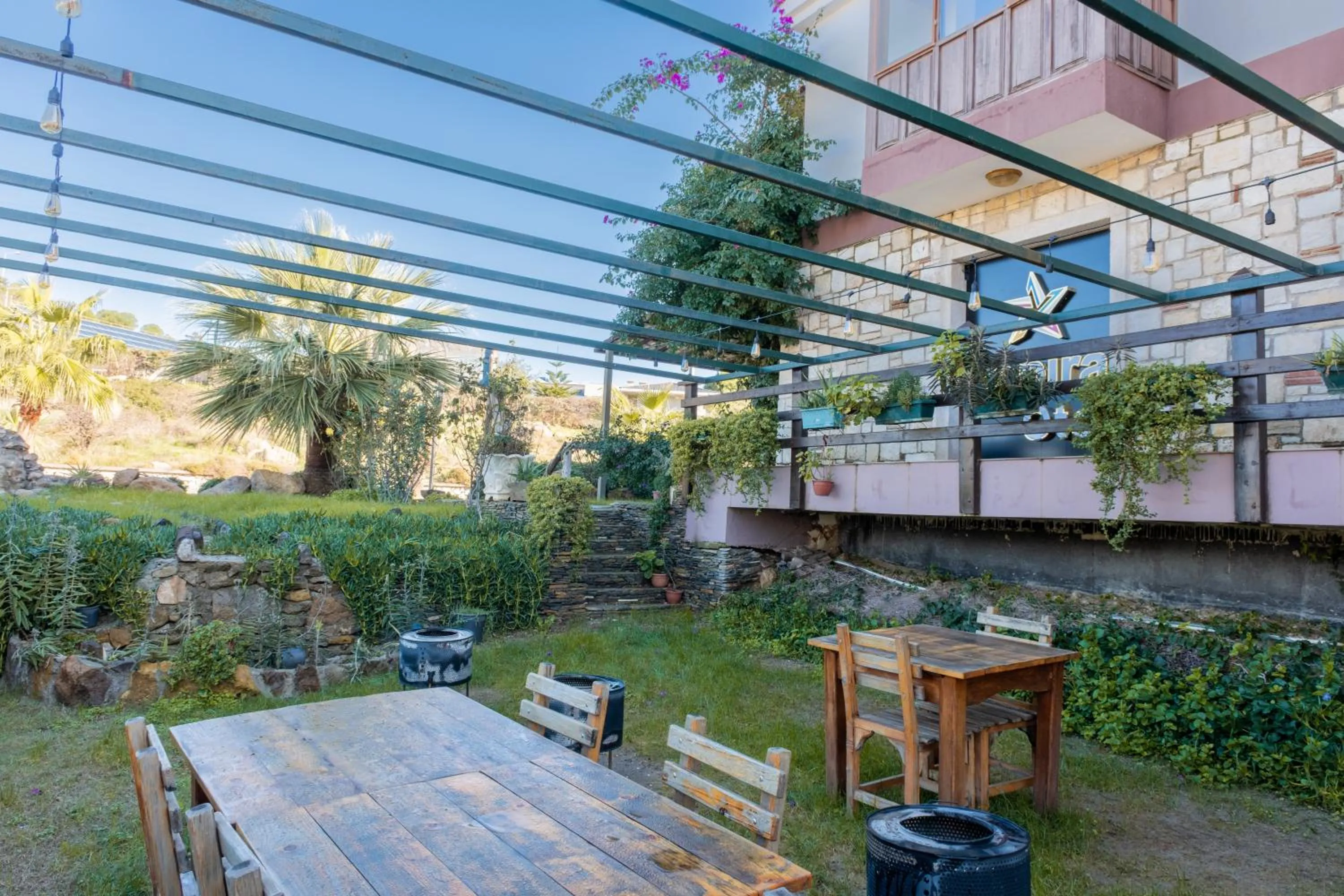 Garden in Espira by Antioch Hotel