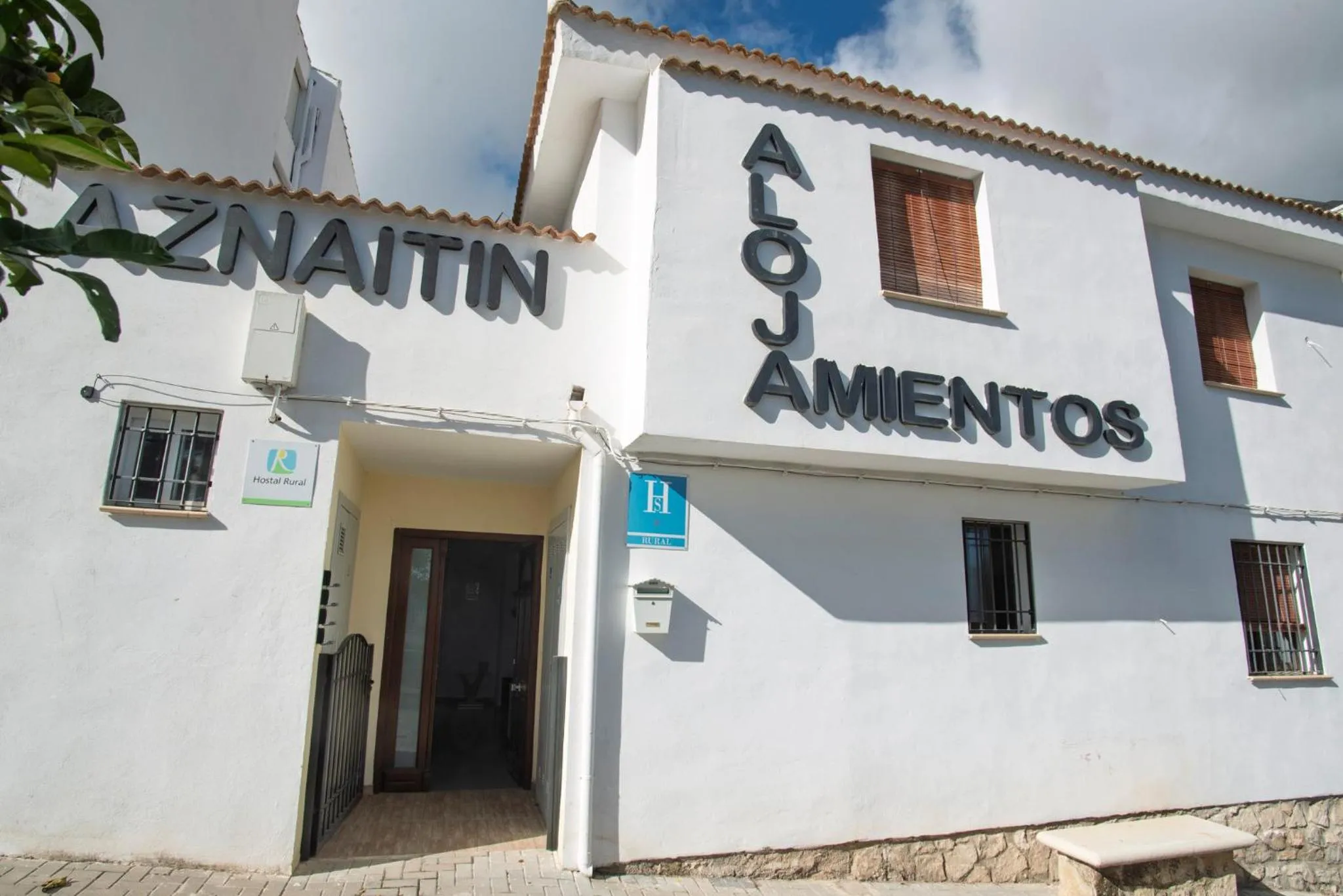 Hotel Rural Aznaitín