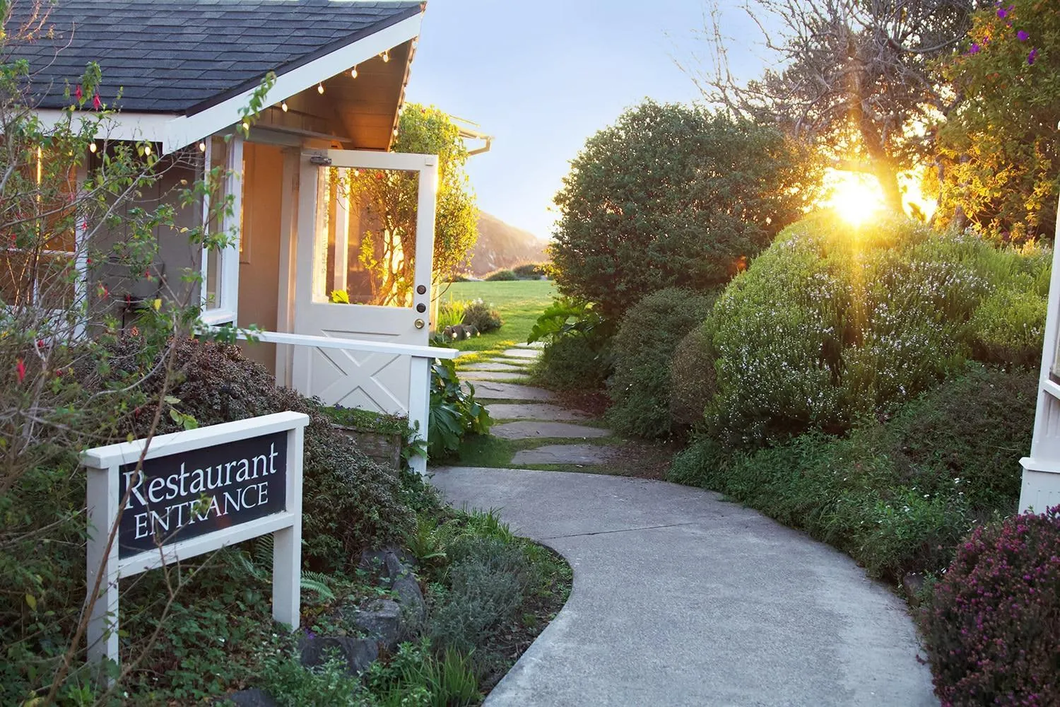 Restaurant/places to eat in SCP Mendocino Coast Lodge